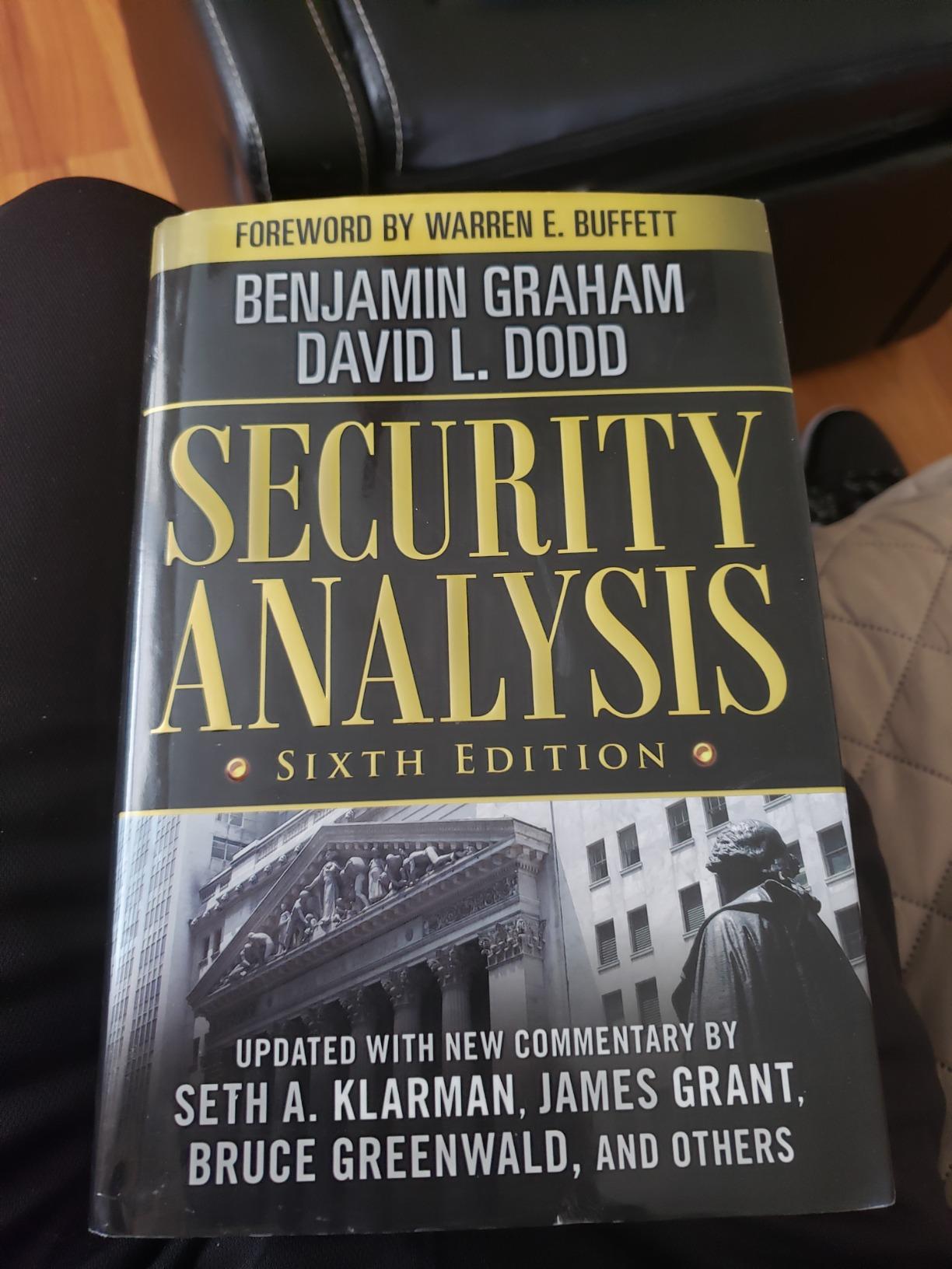 Security Analysis: Sixth Edition, Foreword by Warren Buffett customer photo 1