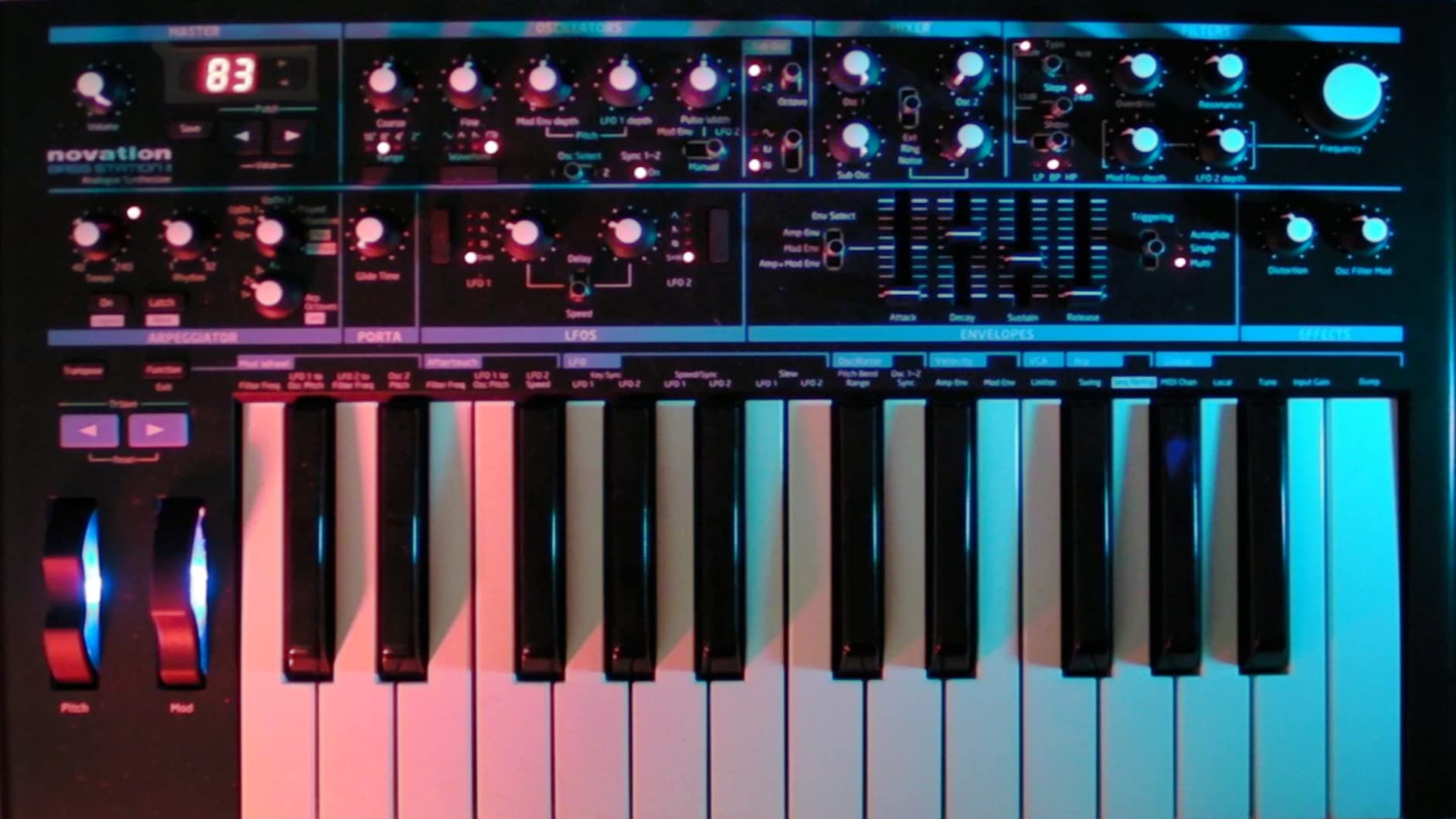 Novation Bass Station II Analog Monosynth | USB, 25 Full-Size Keys, Aftertouch customer photo 1