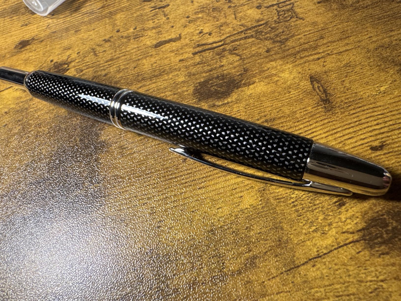 Pilot Vanishing Point Collection Retractable Fountain Pen, Red with Gold Accents, Blue Ink, Fine Nib (60167) customer photo 1