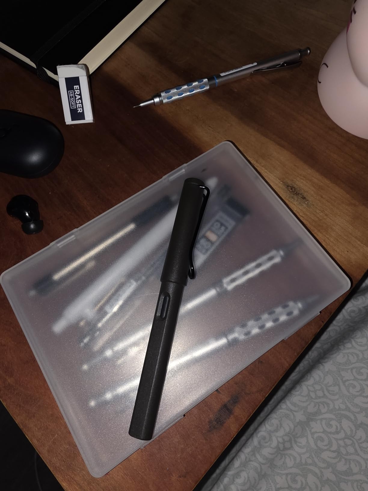 LAMY Safari Umbra Fountain Pen with ergonomic grip & polished steel nib in size F customer photo 1