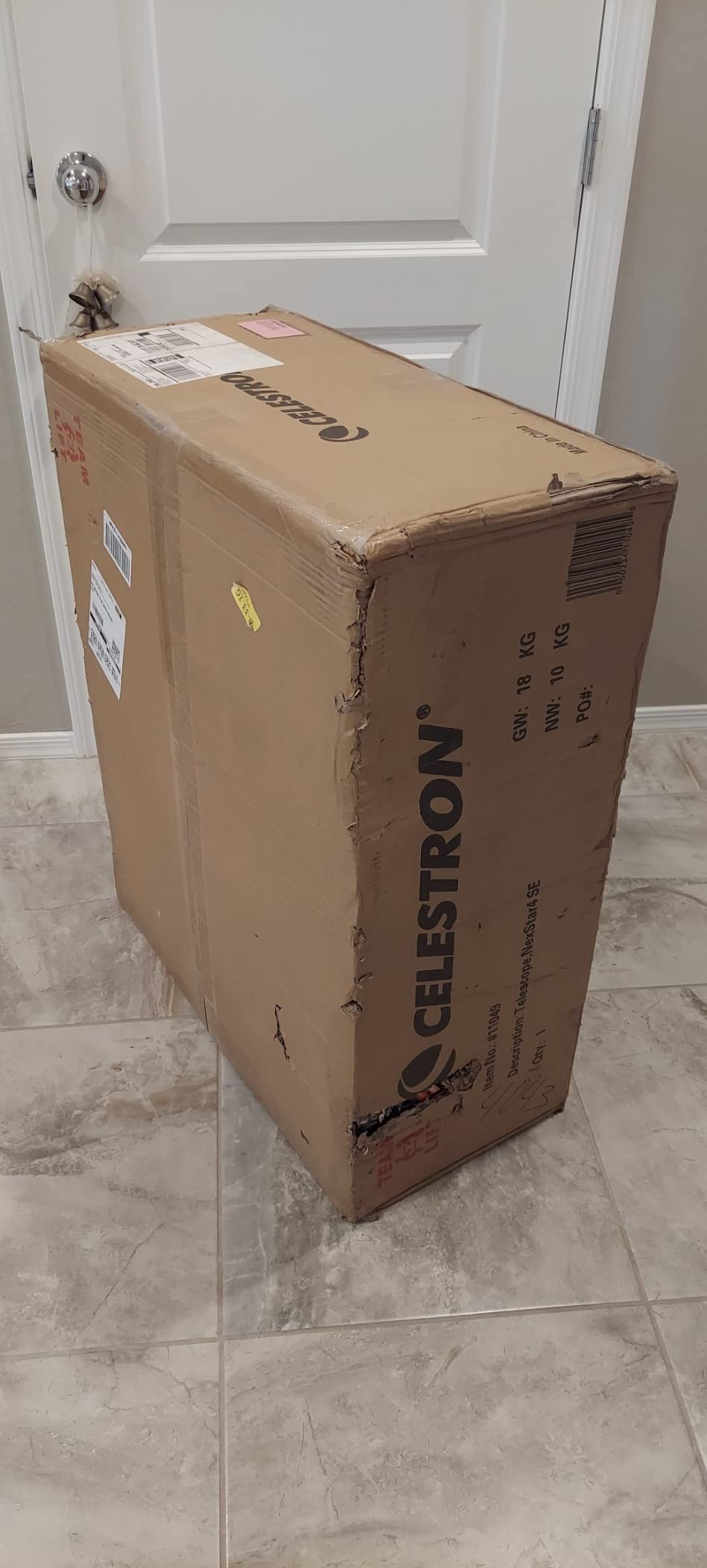 Celestron NexStar 4SE Maksutov-Cassegrain GoTo Telescope | Fully Automated GoTo Mount with SkyAlign, Compact Maksutov Optics, Great for Moon & Planet Viewing, Ultra-Portable Design customer photo 2