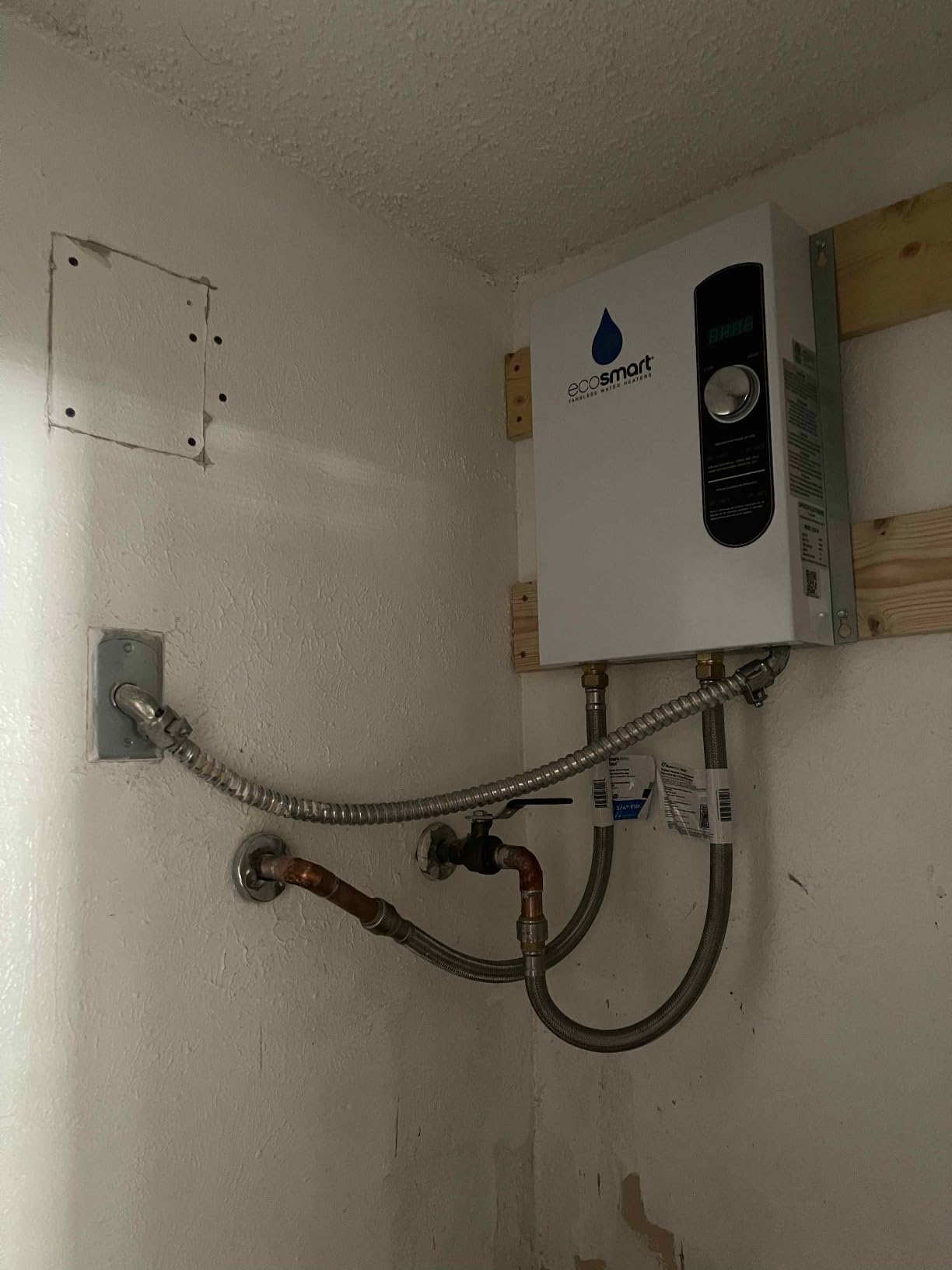 EcoSmart ECO 18 Electric Tankless Water Heater, 18 KW at 240 Volts with Patented Self Modulating Technology, 17 x 14 x 3.5, White customer photo 2