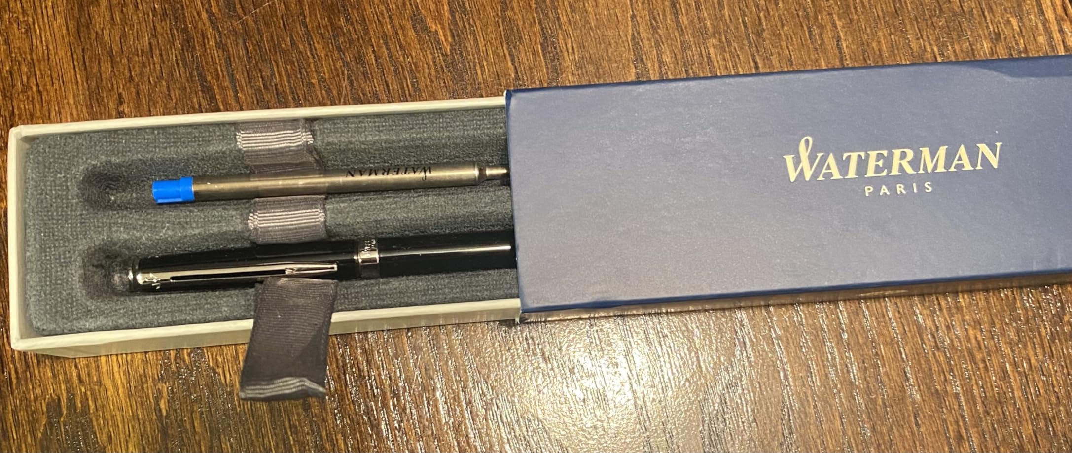 Waterman Hémisphère Ballpoint Pen Matt Black with Palladium Trim Medium Tip Blue Ink Gift Box customer photo 1