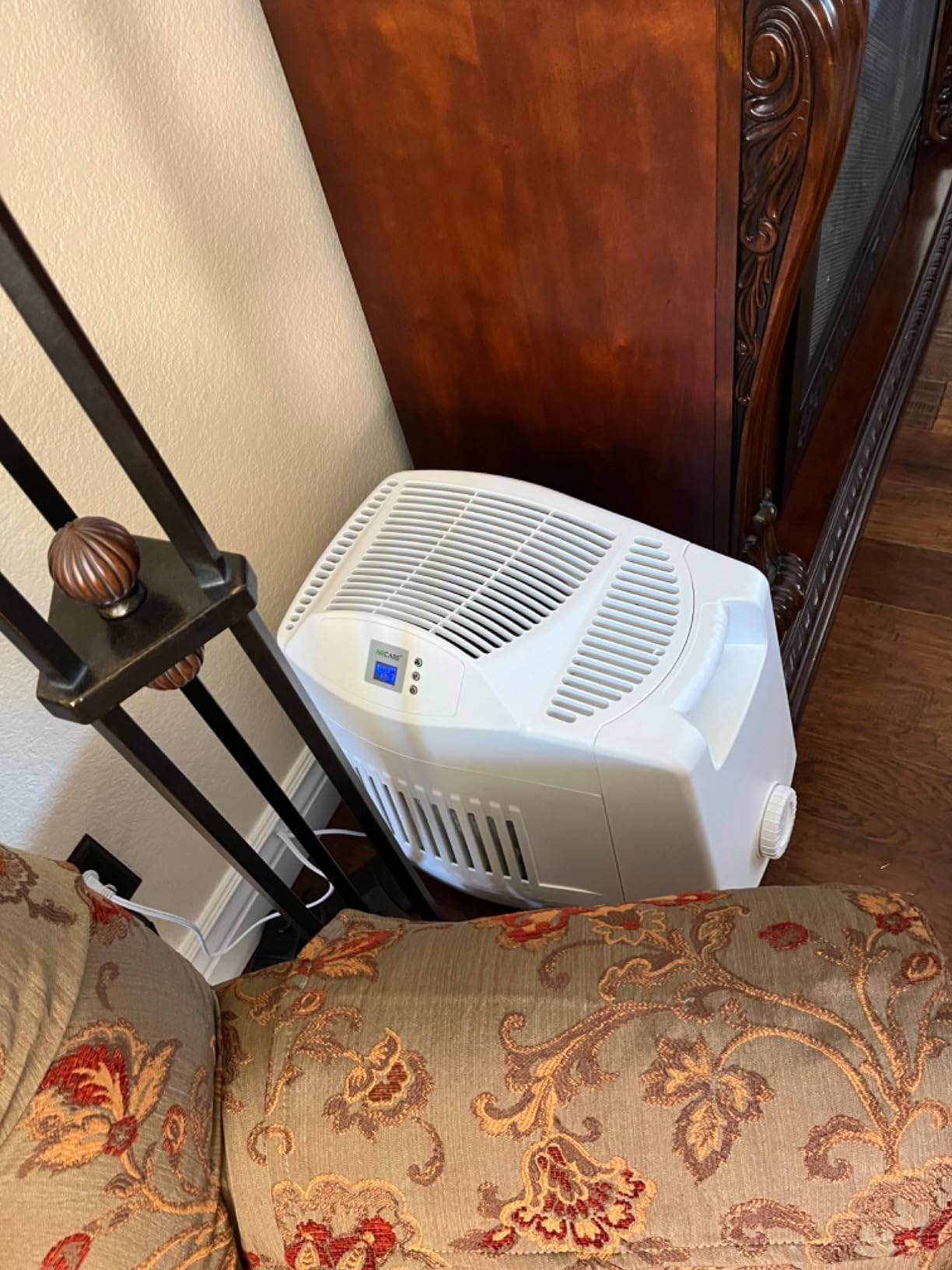 AIRCARE MA Whole-House Console-Style Evaporative Humidifier customer photo 1
