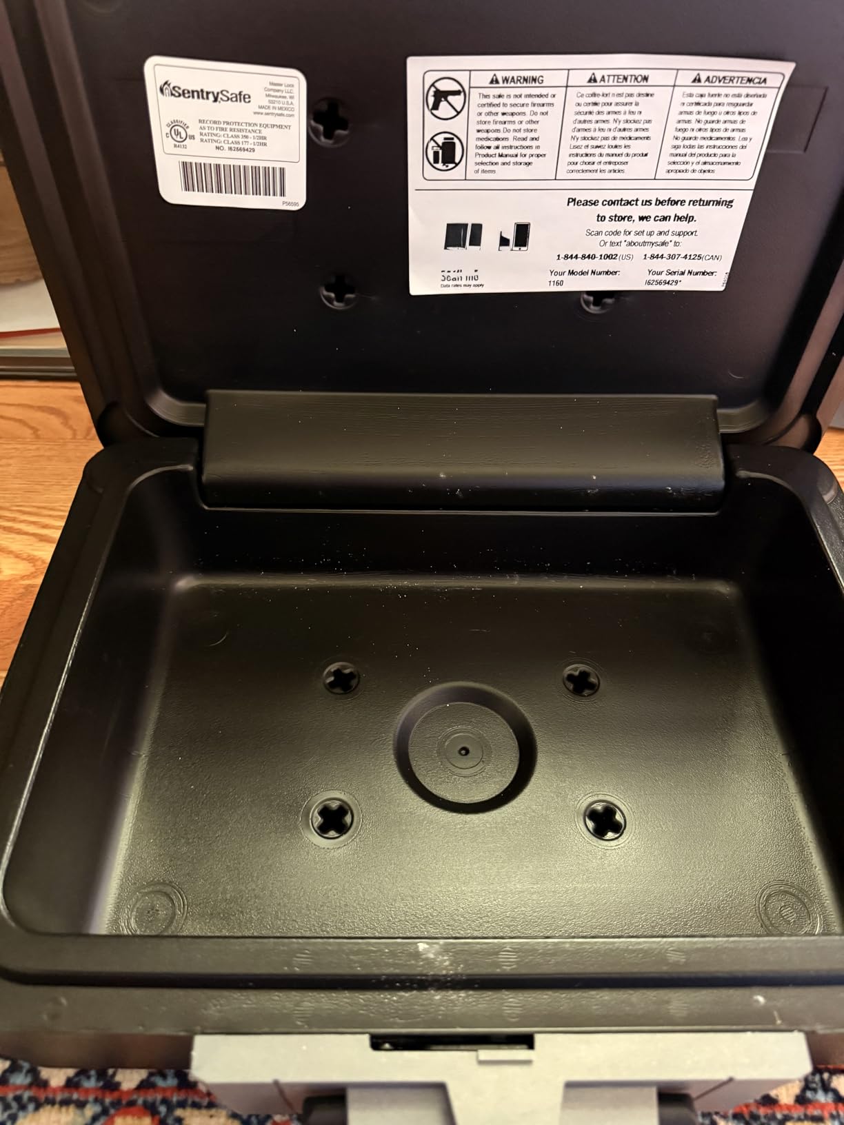SentrySafe Fireproof Safe Box with Key Lock, Chest Safe with Carrying Handle to Secure Money, Jewelry, Documents, 0.25 Cubic Feet, 6.3 x 15.3 x 12.1 Inches, 1160 customer photo 2