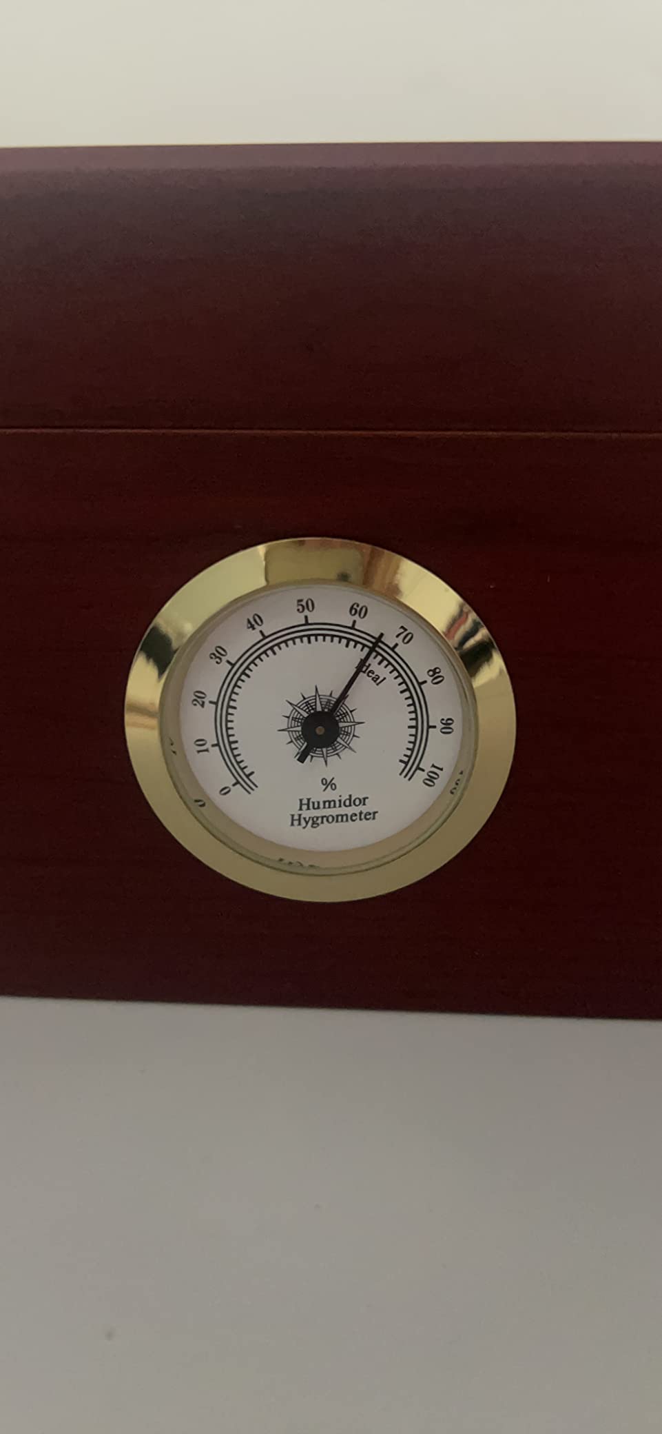 Premium Cigar Humidor for 25-50 Cigars - Elegant Humidor with Hygrometer and Humidifier - Cedar Lined Cigar Box for Optimal Humidity Control (Analog) customer photo 1