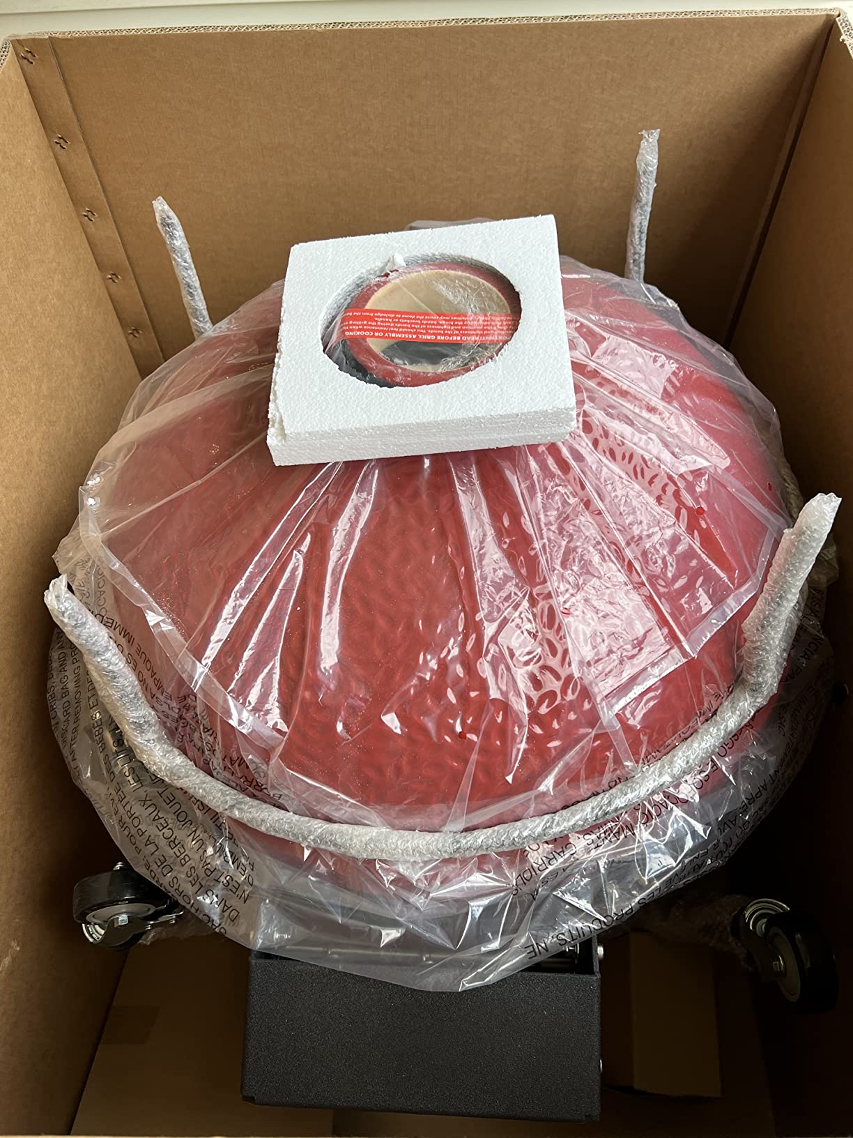Kamado Joe Big Joe Series I 24-inch Ceramic Charcoal Grill and Smoker with Cart, Side Shelves, Stainless Steel Grates and 450 Cooking Square Inches in Red, Model BJ24Rh customer photo 1