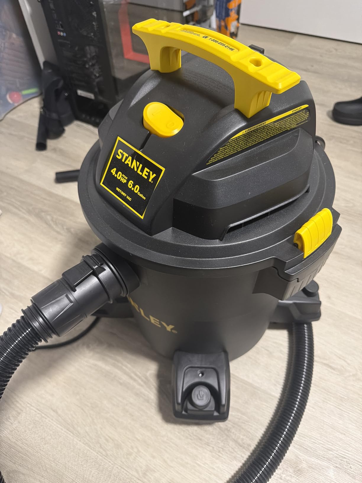 Stanley - SL18116P Wet/Dry Vacuum, 6 Gallon, 4 Horsepower customer photo 2