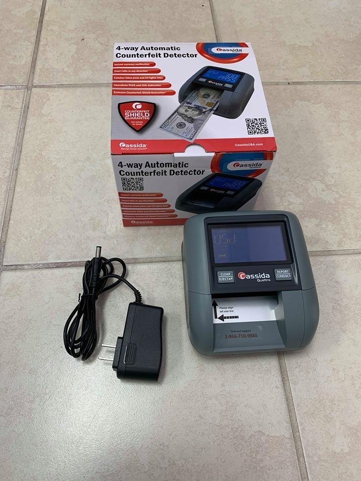 Cassida Quattro Fast Automatic Currency Counterfeit Detector with Advanced Sensors (UV,MG,IR,MT,Thickness,Size) - All-Orientation Feeding - Rechargeable Battery customer photo 1