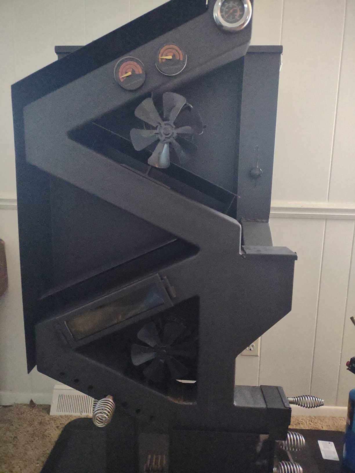 US Stove GW1949 Wiseway Non-Electric Pellet Stove | Alloy Steel, 40000 btus, Heats Up To 2000 sq ft, 60 lb Hopper, Up To 30 hr Burn, 3 in Venting, Freestanding customer photo 1