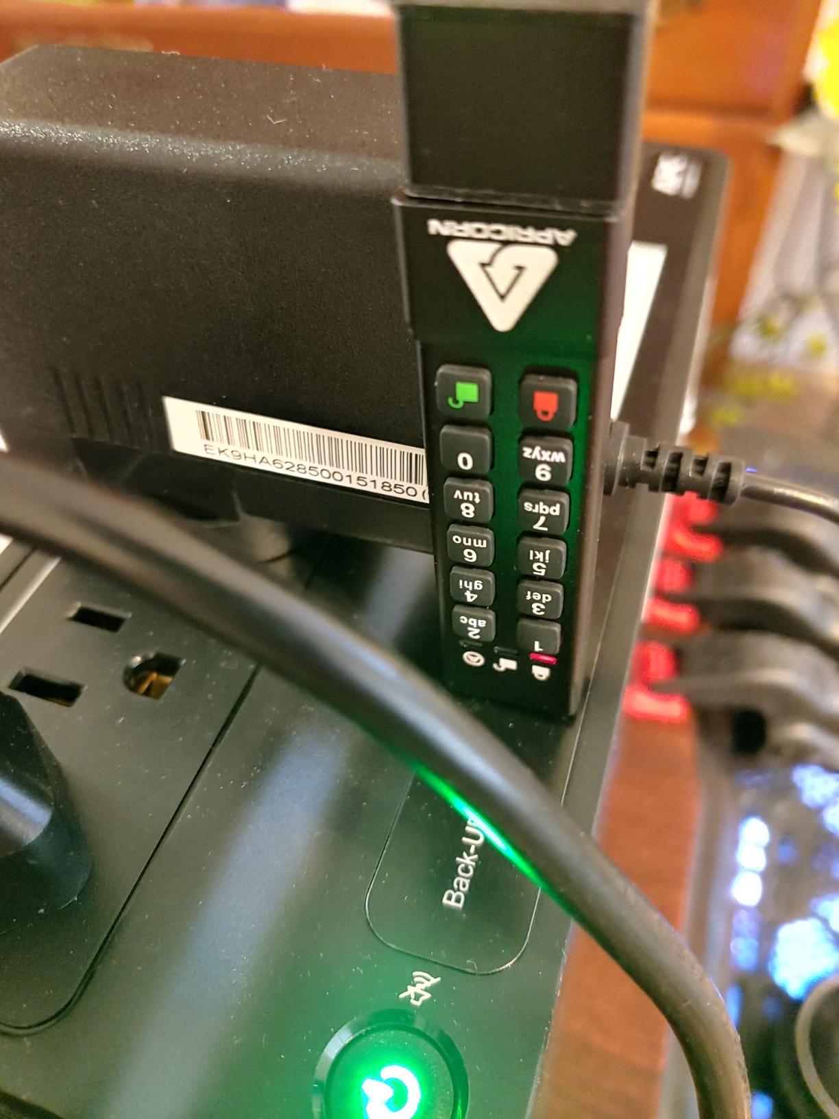 Apricorn 32GB Aegis Secure Key 3Z 256-bit AES XTS Hardware Encrypted FIPS 140-2 Level 3 Validated Secure USB 3.0 Flash Drive customer photo 1