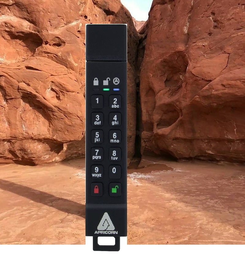 Apricorn 32GB Aegis Secure Key 3Z 256-bit AES XTS Hardware Encrypted FIPS 140-2 Level 3 Validated Secure USB 3.0 Flash Drive customer photo 2
