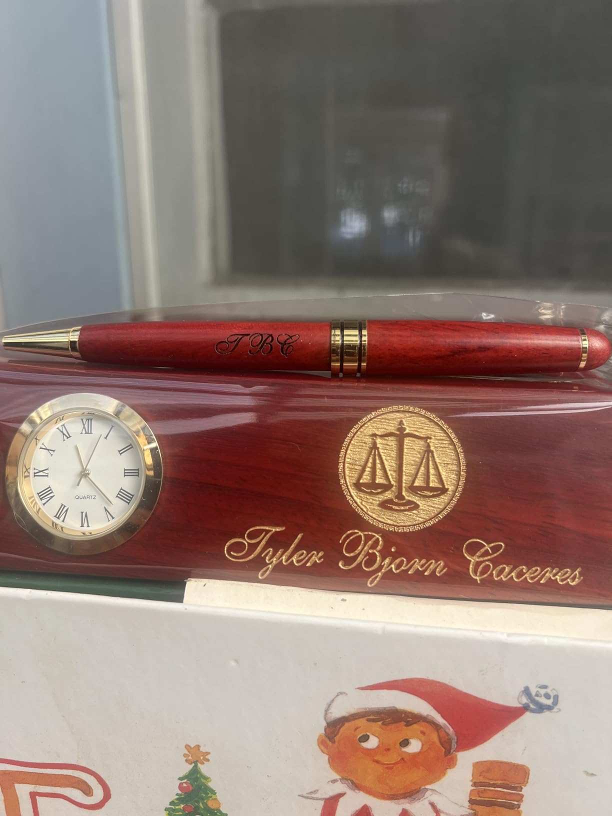 Personalized Solid Rosewood Business Card Holder with Clock and Ballpoint Pen customer photo 1