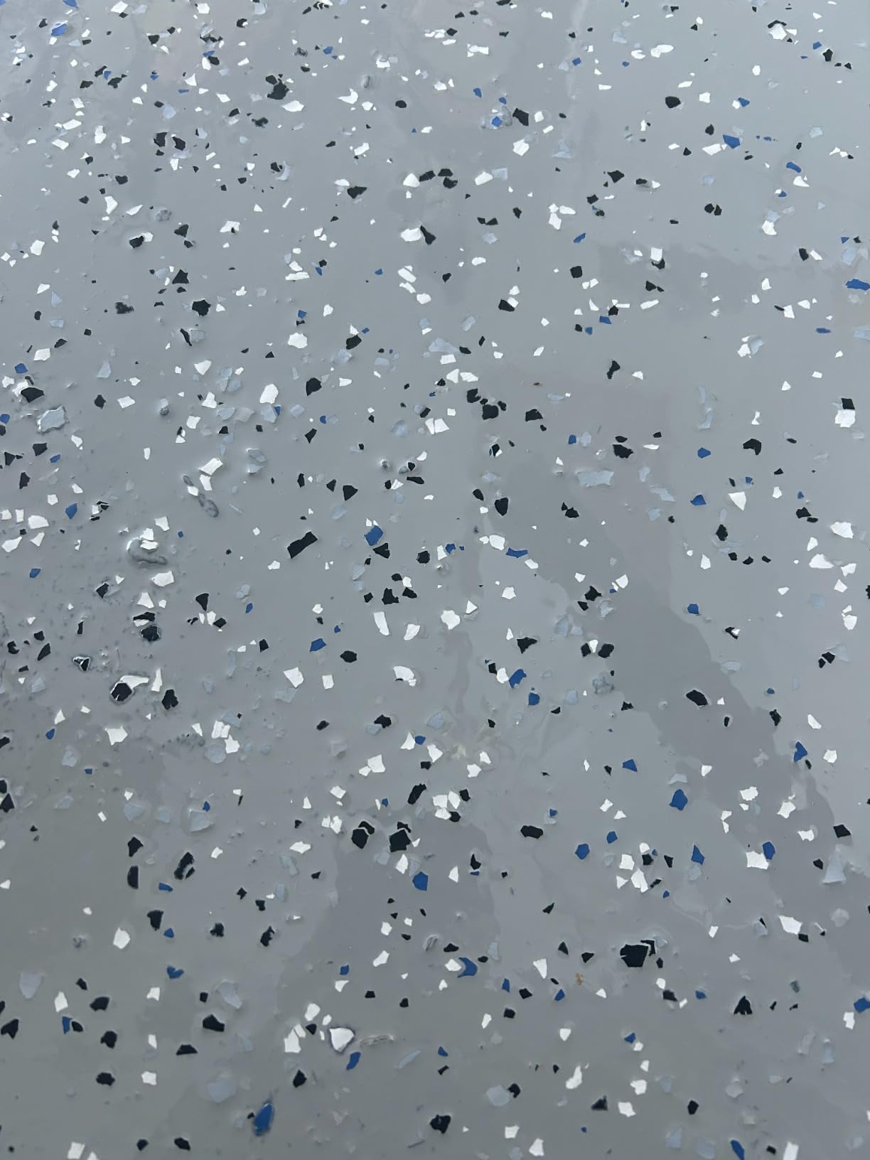 Rust-Oleum RockSolid Polycuramine High Gloss Gray Garage Floor Coating, 2.5 Car Kit, Covers 500 Sq Ft customer photo 1