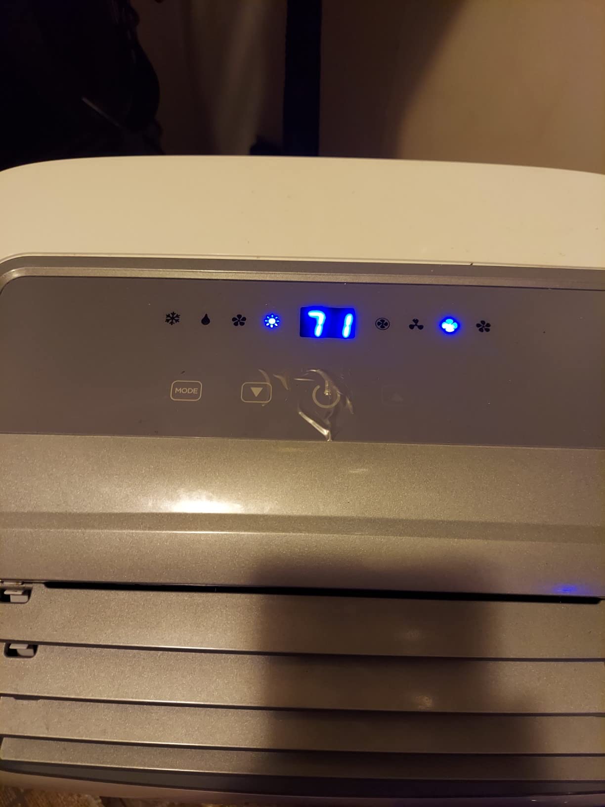 BLACK+DECKER Smart Portable Air Conditioner with Heat, 12,000 BTU (8,350 BTU SACC) Cooling, 10,500 BTU Heating for Rooms up to 550 Sq. Ft., Follow Me Remote, BPACT12HWT, White customer photo 2