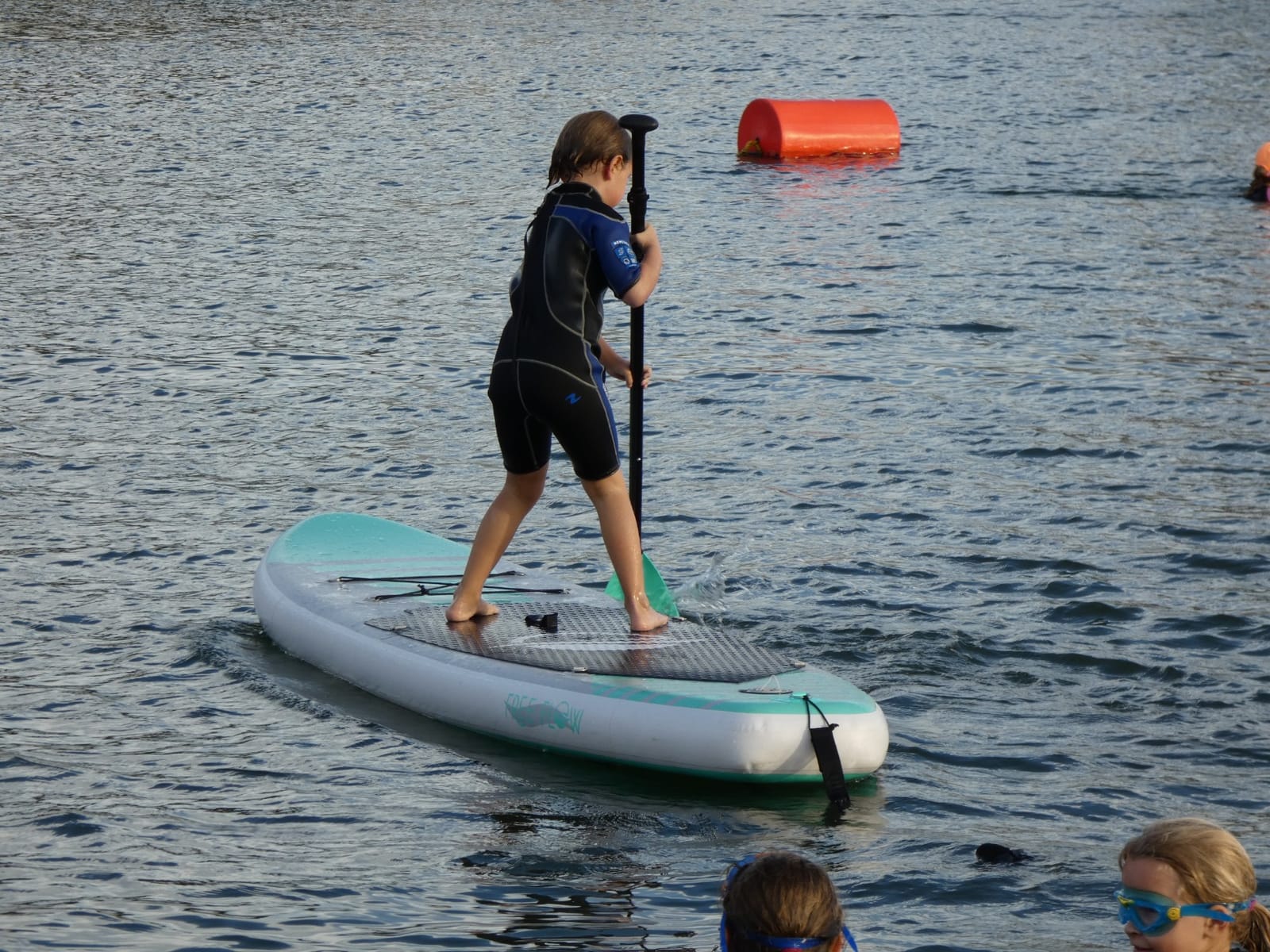 SereneLife 10' Inflatable Stand Up Paddle Board with Premium SUP Accessories - Wide Stable Design with Non-Slip EVA Deck Pad, for Youth and Adults, 350 lbs. Capacity customer photo 2