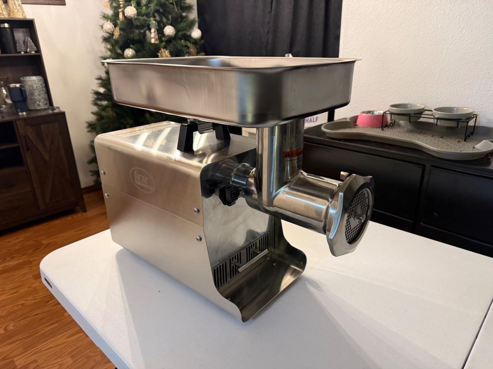 LEM Products BigBite #8 Meat Grinder, Electric Meat Grinder customer photo 2