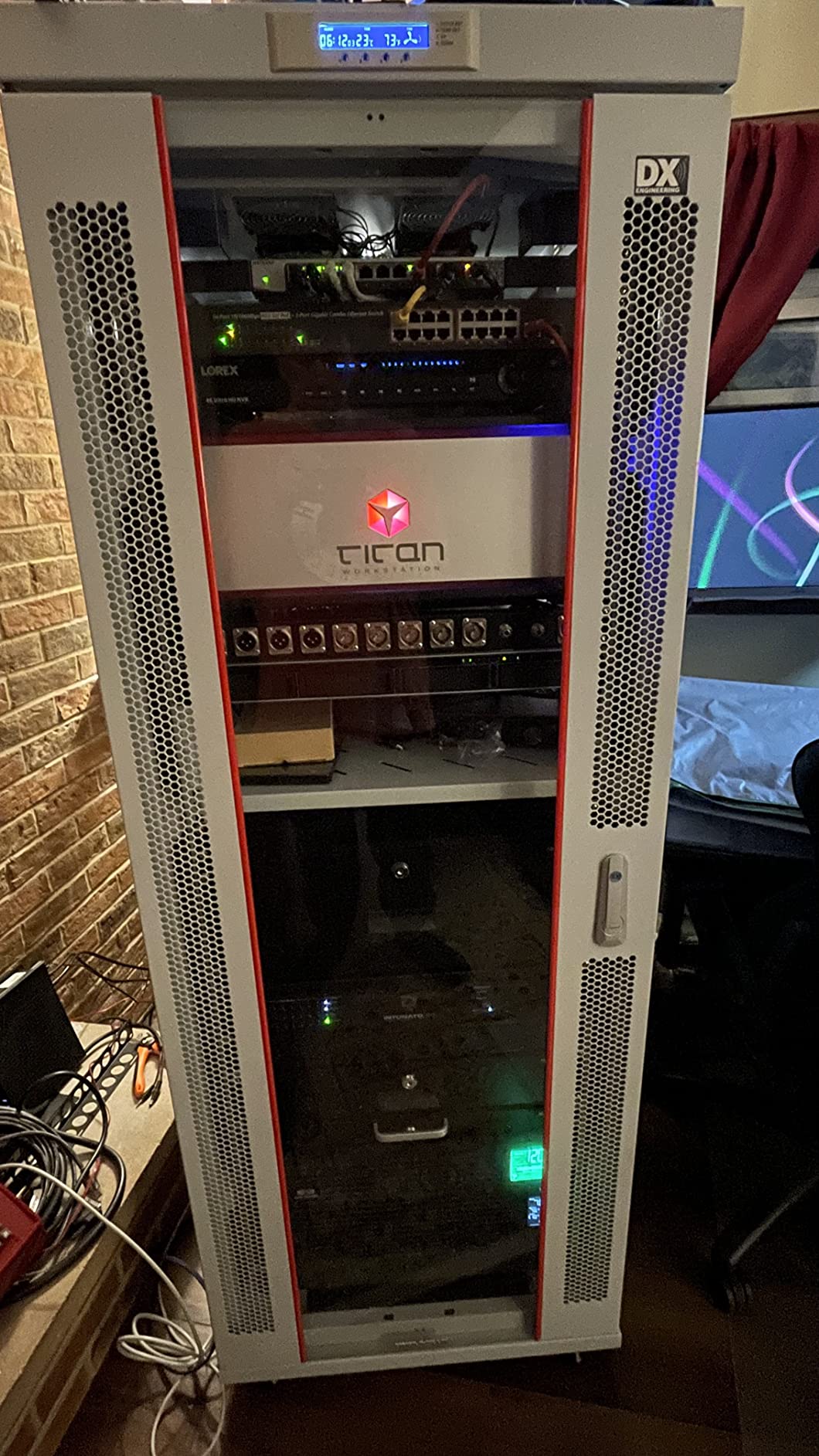 18U Home Server Rack Cabinet - 19