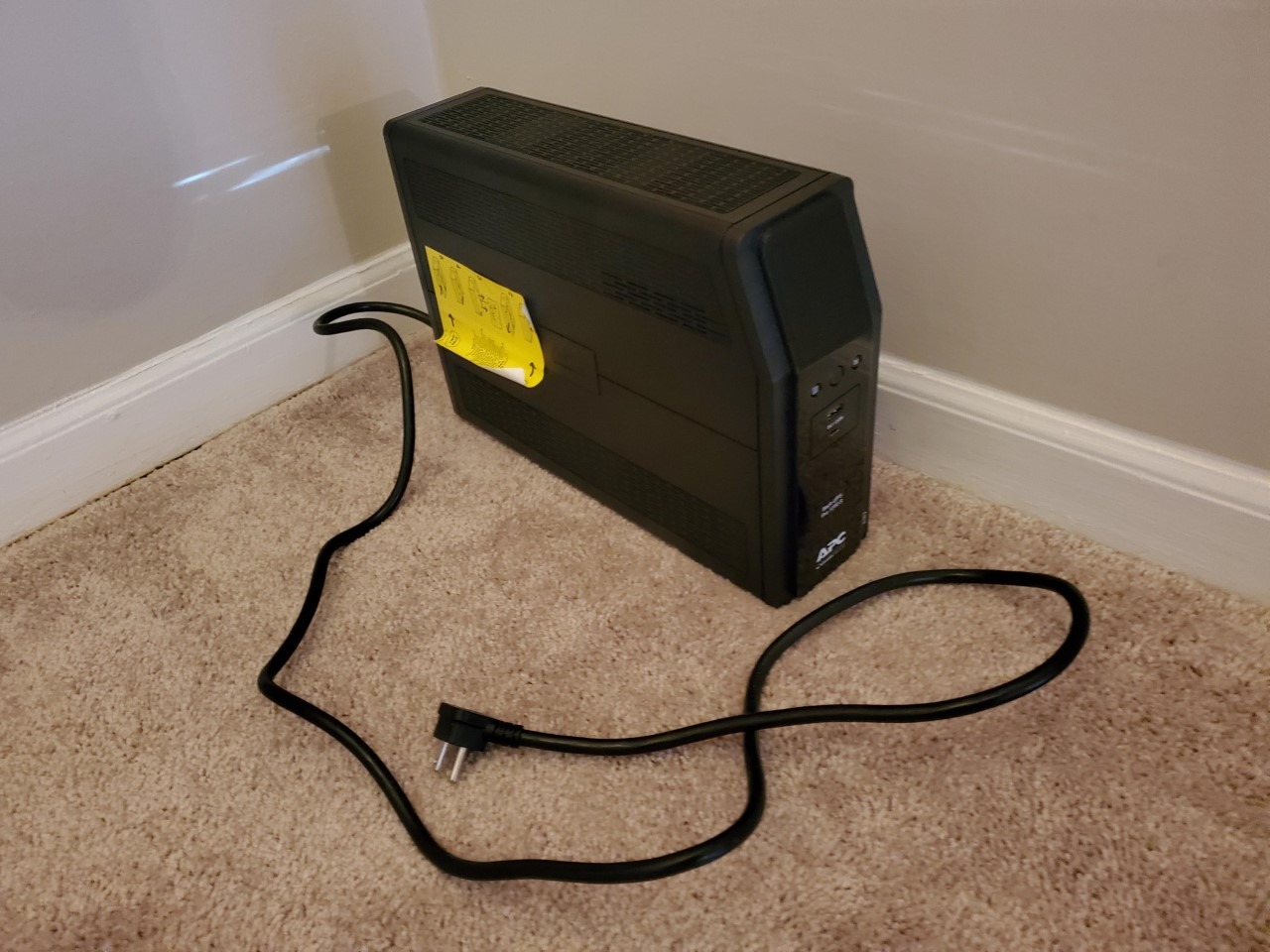 APC UPS 1350VA/810W Pure Sine Wave UPS for Computer, Electronics, BR1350MS | Back-UPS Pro Sinewave UPS customer photo 1