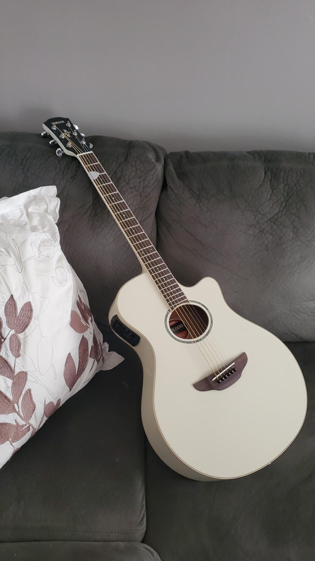 Yamaha APX600 OBB Thin Body Acoustic-Electric Guitar, Oriental Blue Burst customer photo 2