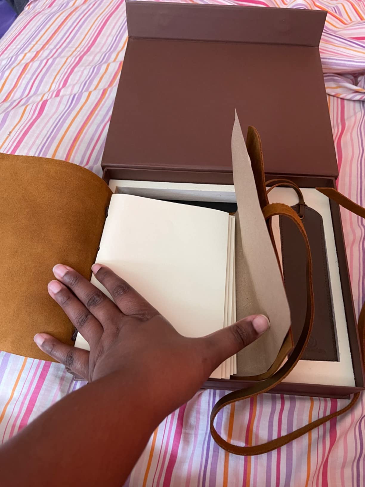 Leather Bound Journal for Men and Women, Handmade Gift Set with Genuine Leather Bookmark and Stylish Pen, Vintage and Classic, Notebook, Sketchbook, Planner, Journal and Diary (300 Pages) customer photo 1