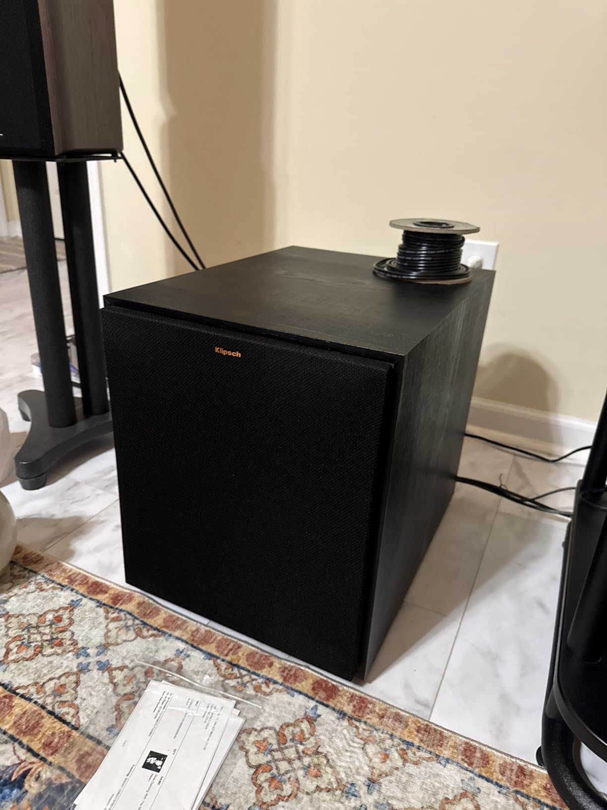 Klipsch R-120SW Subwoofer, Black customer photo 2