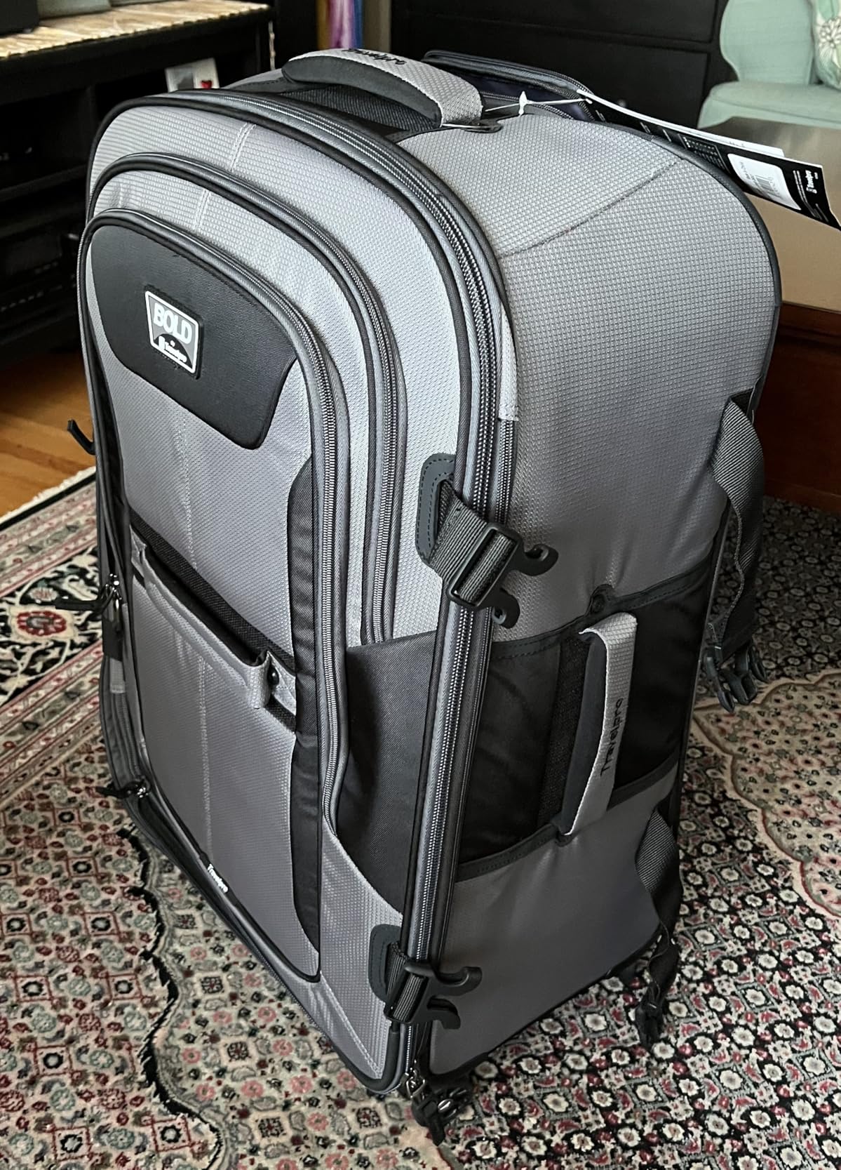 Travelpro Bold Softside Expandable Carry on Spinner Luggage, Carry on 21-Inch, Grey/Black customer photo 1