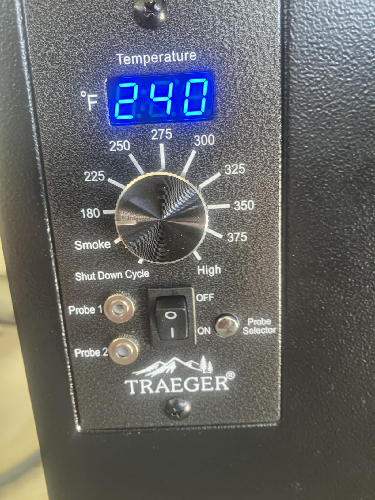 Traeger Grills Pro 34 Electric Wood Pellet Grill and Smoker, Bronze, 884 Square Inches Cook Area, 450 Degree Max Temperature, Meat Probe, 6 in 1 BBQ Grill customer photo 2
