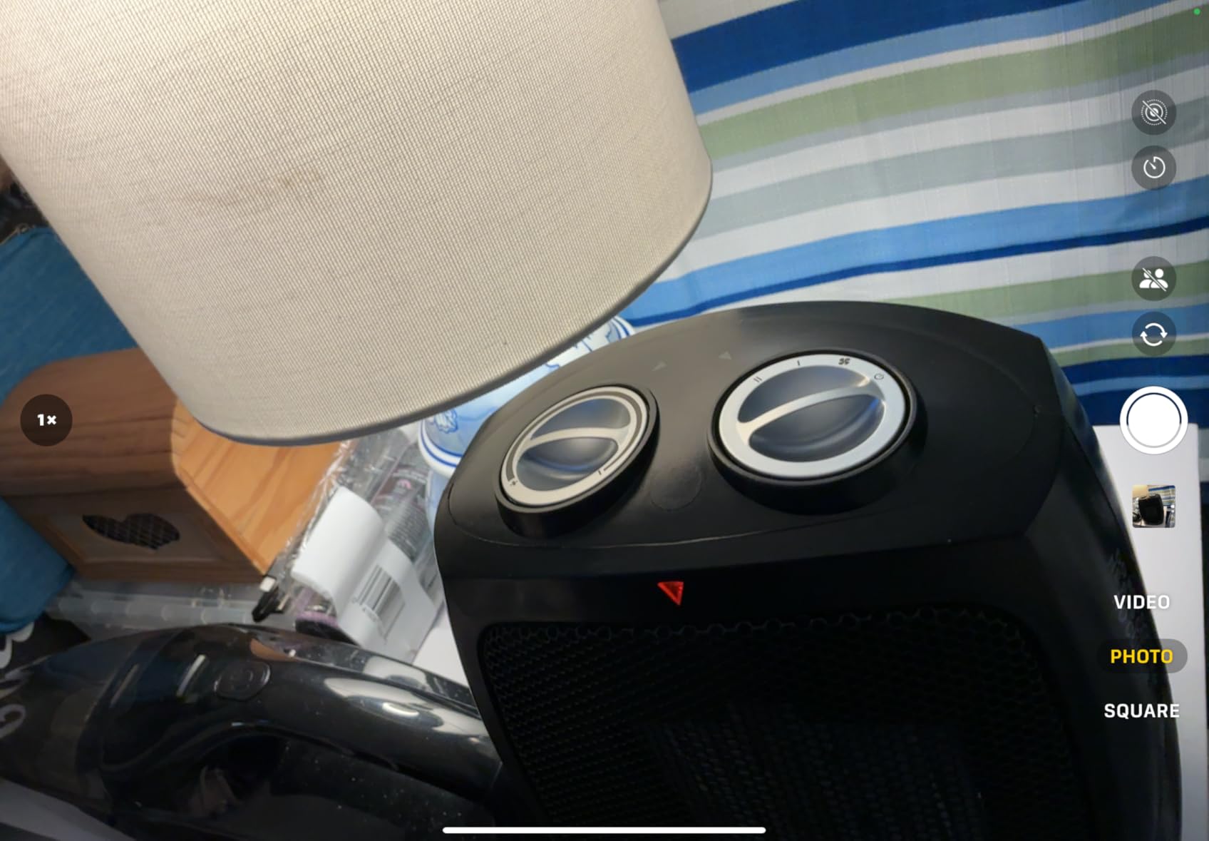 BLACK+DECKER Personal Ceramic Heater, 1500 Watts, Space Heater for Office Desk, Home Office & Personal Use, 2 Heat & Fan Only Settings customer photo 2