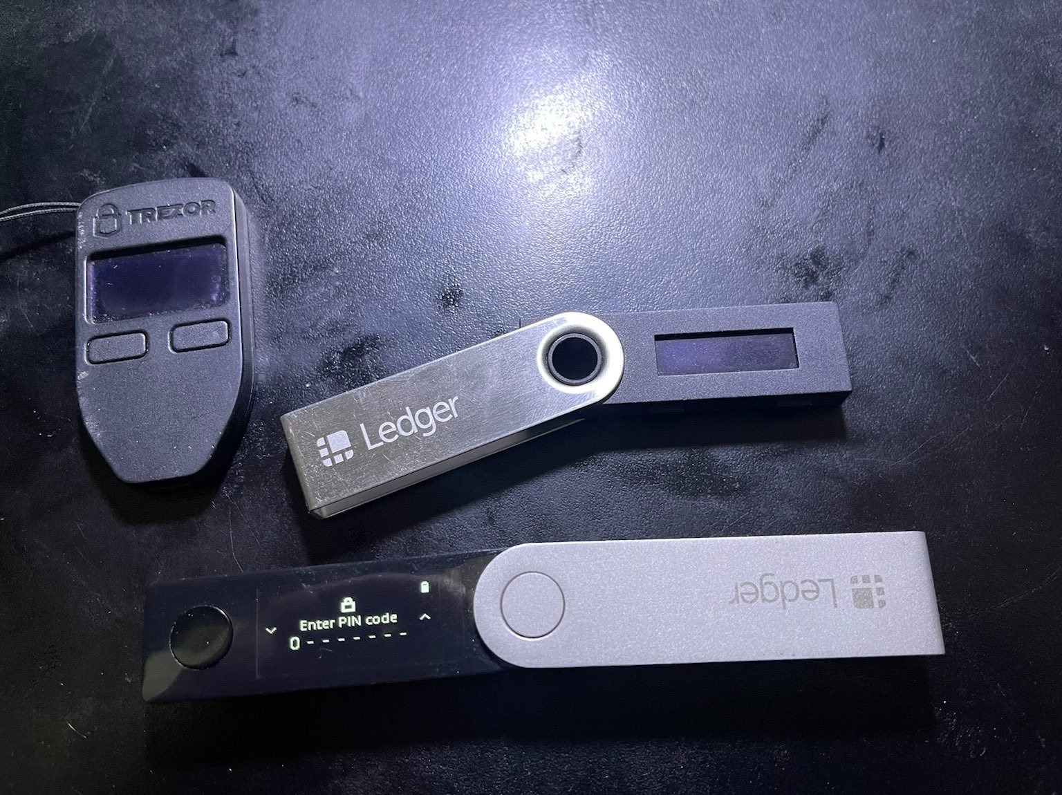 Ledger Nano X - Classic Crypto Wallet with Bluetooth | Compact, go anywhere, 1.1