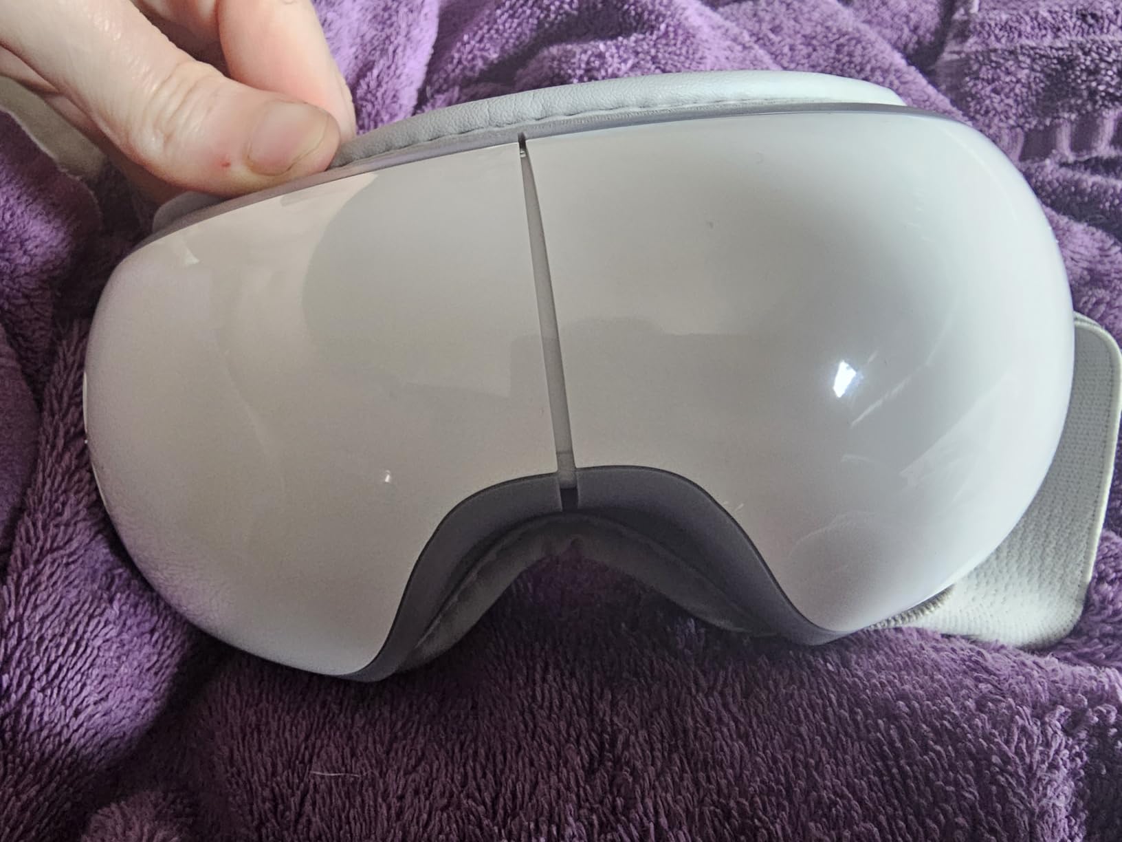 RENPHO Eyeris 1 Eye Massager with Heat customer photo 2