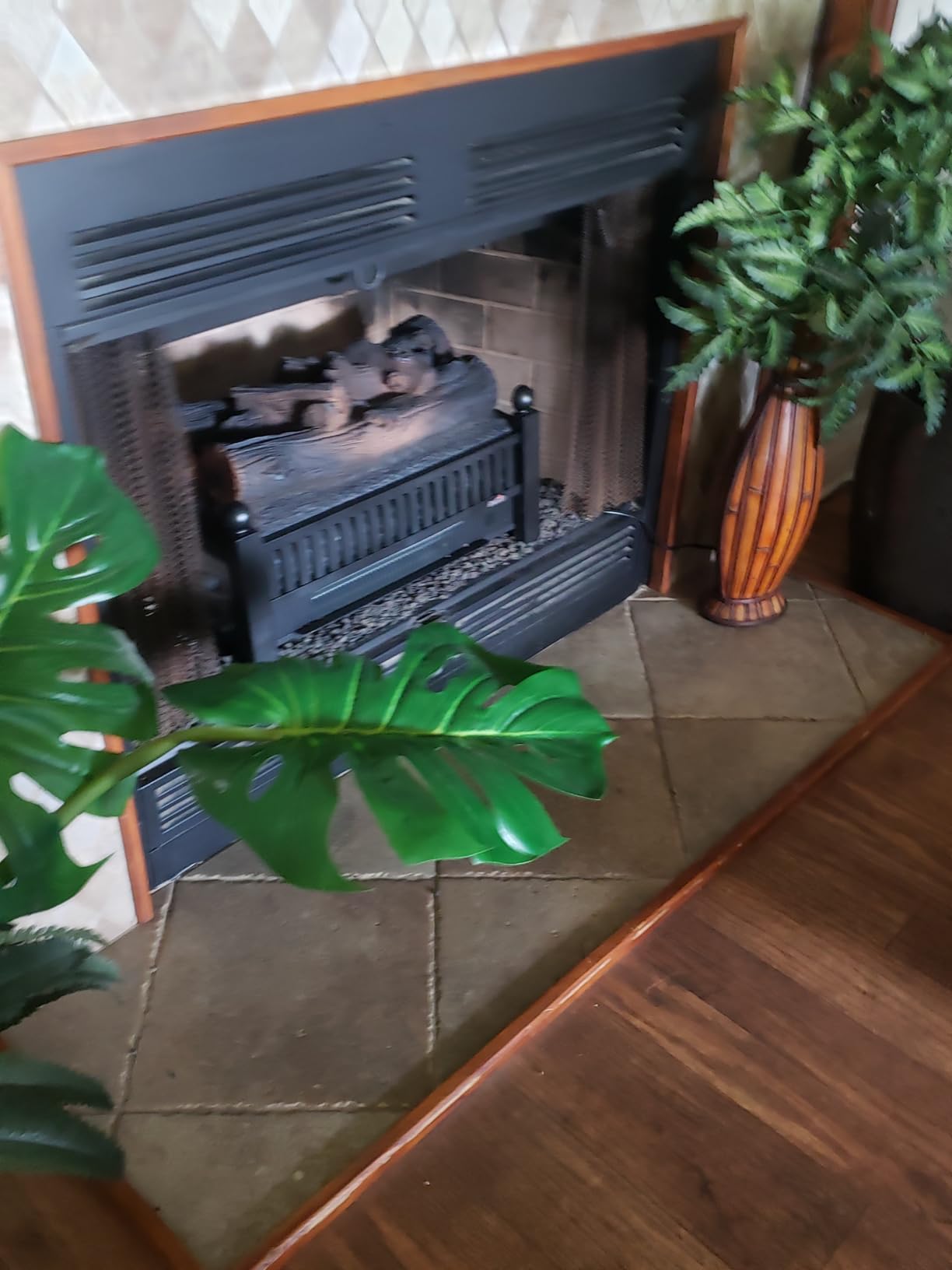 duraflame Electric Log Set 1,000 Sq Ft Infrared Heater, Faux Logs Insert with LED Flames for Existing Fireplaces, Crackling Sounds, Remote Control Included customer photo 1