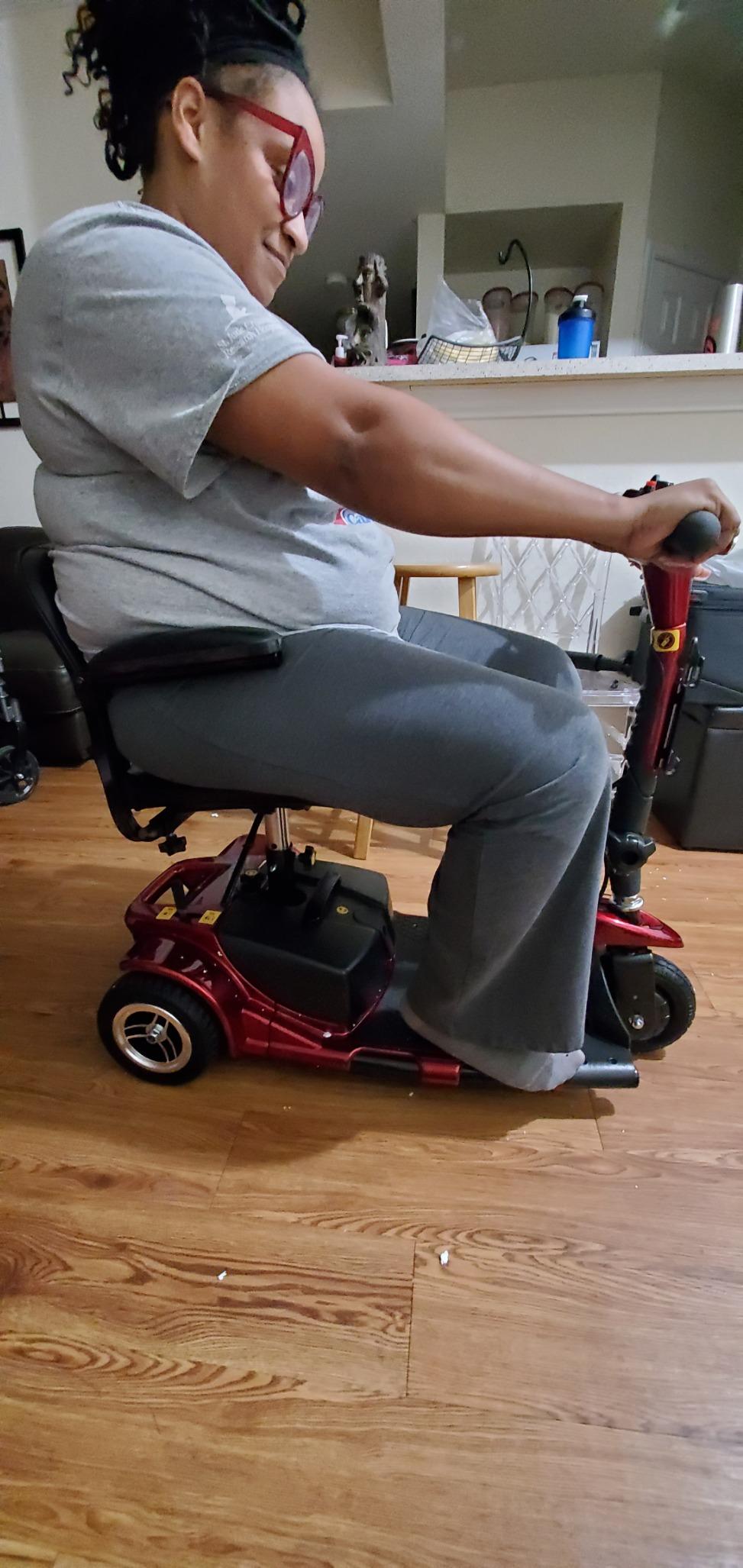 Vive 3 Wheel Mobility Scooter - Electric Powered Mobile Wheelchair Device customer photo 1