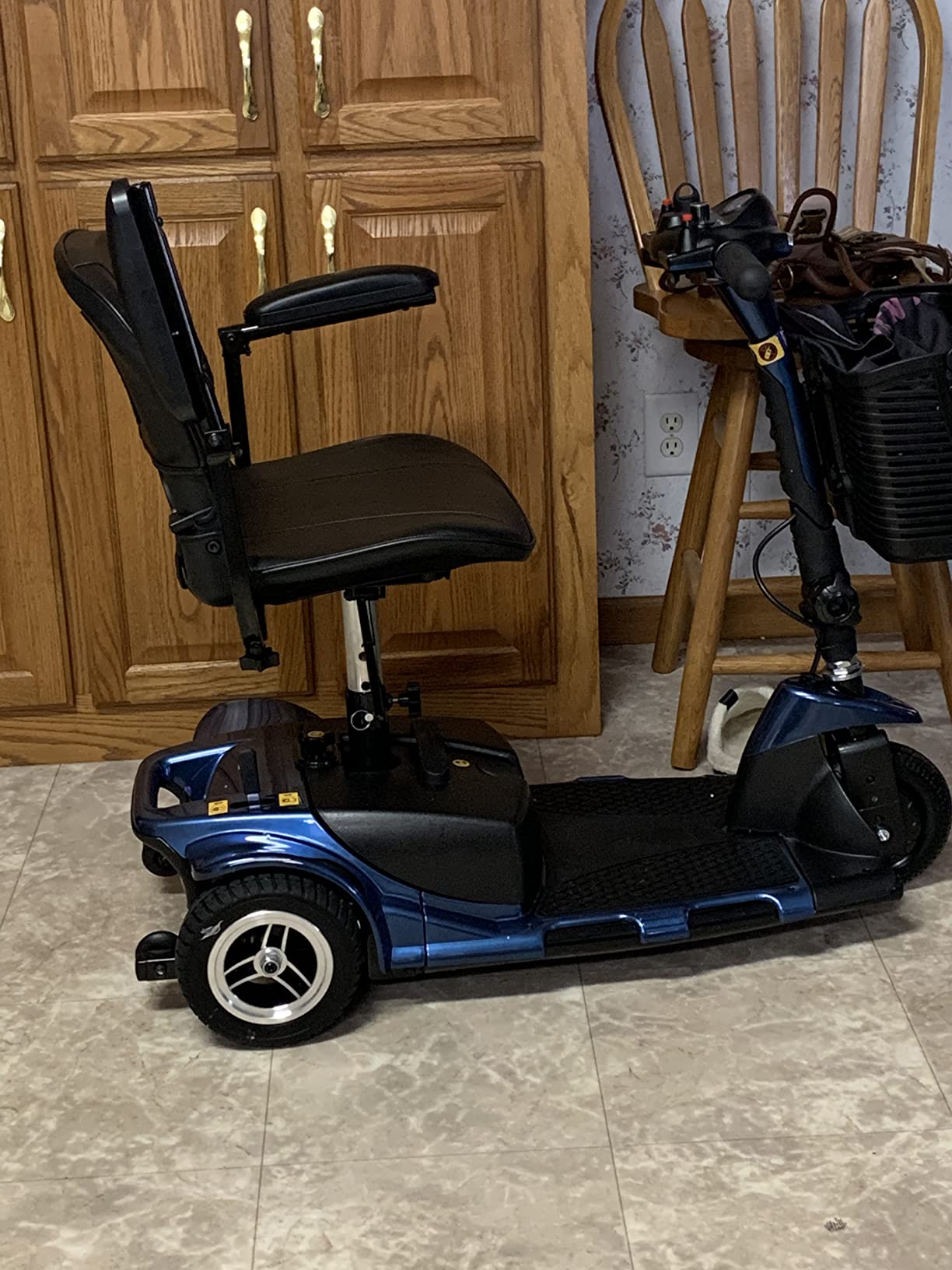 Vive 3 Wheel Mobility Scooter - Electric Powered Mobile Wheelchair Device customer photo 2