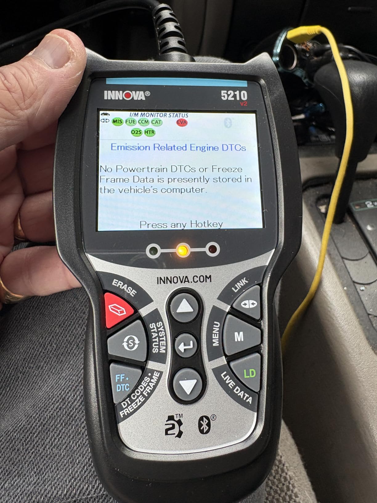 Innova 5210 OBD2 Scanner & Engine Code Reader, Battery Tester, Live Data, Oil Reset, Car Diagnostic Tool for Most Vehicles, Bluetooth Compatible with America's Top Car Repair App customer photo 2
