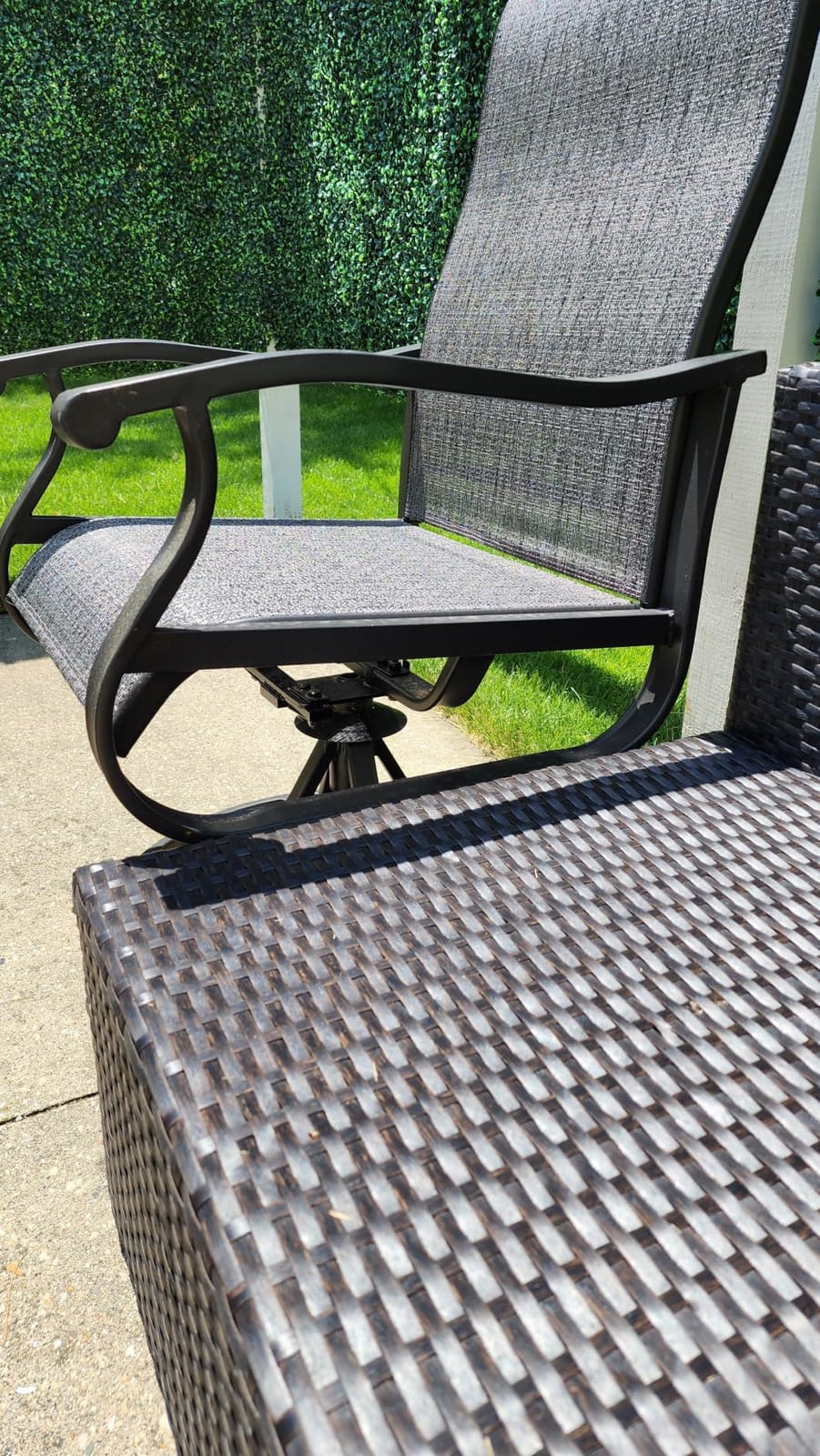Vongrasig 5 Piece Patio Furniture Sets, Outdoor Patio Set Sectional Sofa, All-Weather PE Rattan Outdoor Couch with Ottoman, Glass Table for Garden, Backyard, Porch, Beige customer photo 1