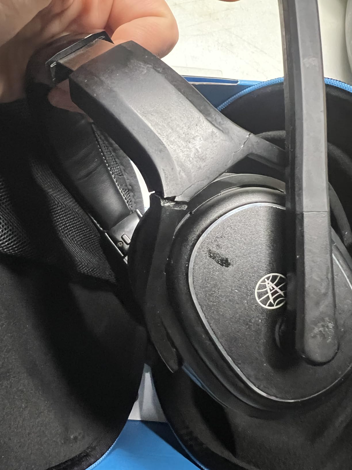 BlueParrott B450-XT Bluetooth Headset - 96% Noise Canceling, 24hr Talk Time customer photo 2