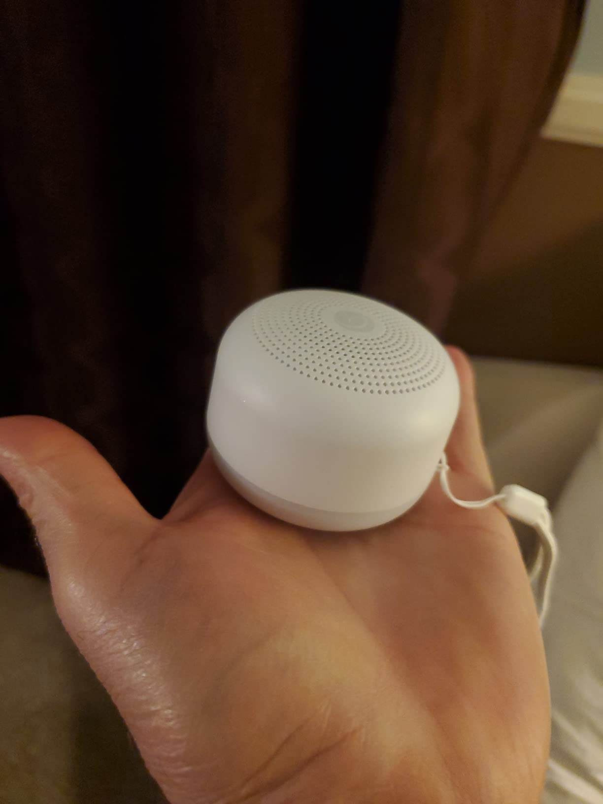 Travel Mini Portable White Noise Sound Machine, 6 Soothing Sounds, Volume Control, Dimmable Night Light, Sleep Therapy for Adults & Baby, USB Rechargeable, Lanyard Included customer photo 2