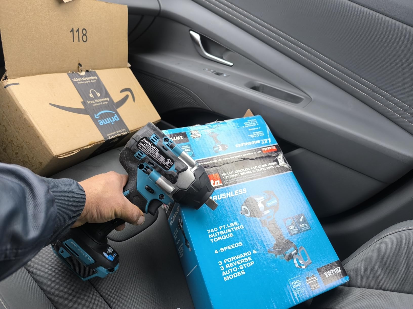 Makita XWT18Z 18V LXT Lithium-Ion Brushless Cordless 4-Speed Mid-Torque 1/2