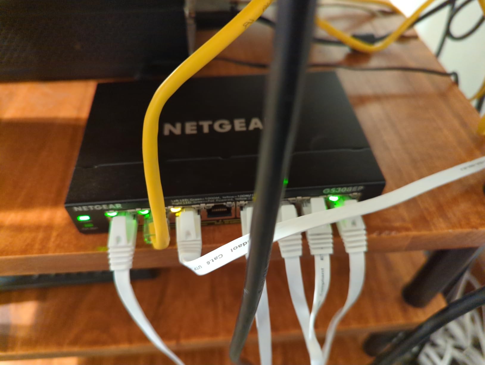 NETGEAR 8 Port PoE Gigabit Ethernet Easy Smart Managed Switch (GS308EP) | Essentials Model with 8 x PoE+ Ports @ 62W, Desktop or Wall Mount customer photo 1