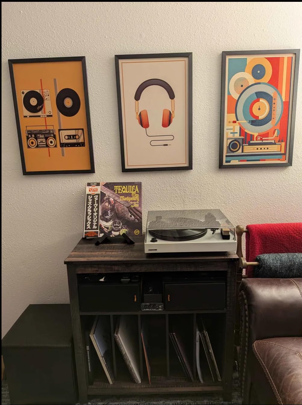 Fluance RT82 Reference High Fidelity Vinyl Turntable Record Player with Ortofon OM10 Cartridge, Speed Control Motor, High Mass MDF Wood Plinth, Vibration Isolation Feet - Piano White customer photo 2
