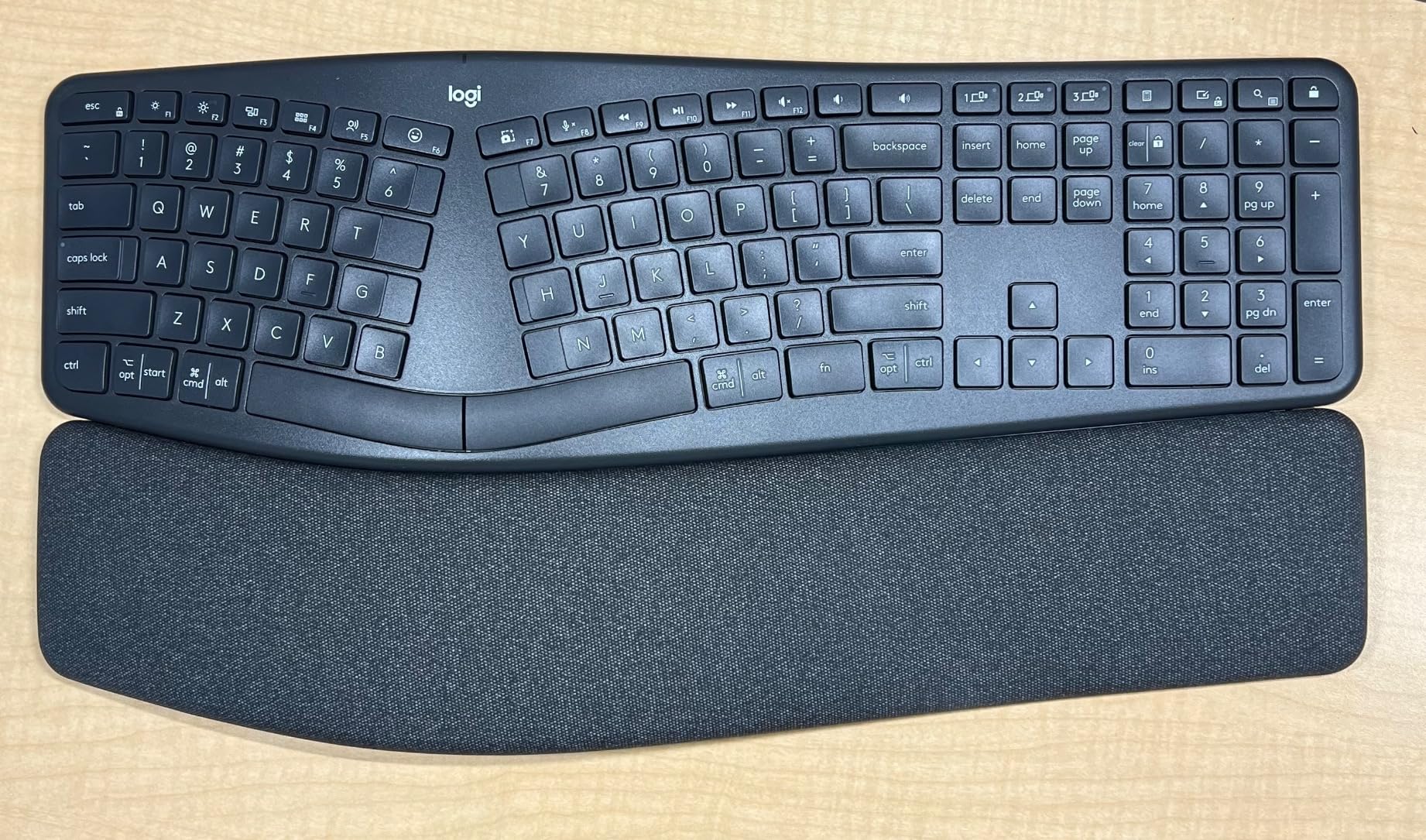 Logitech Ergo K860 Split Wireless Keyboard for Business - Ergonomic Design, Secured Logi Bolt Technology, Bluetooth, Globally Certified, Windows/Mac/Chrome/Linux - Graphite customer photo 1