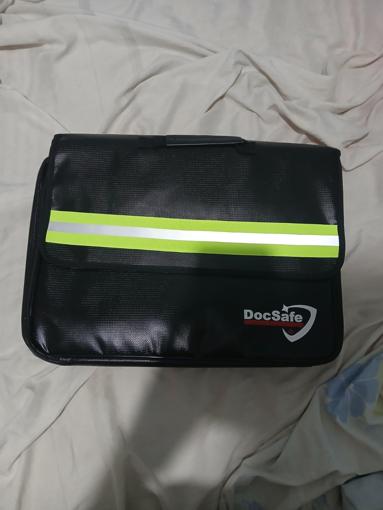 DocSafe Fireproof Document Bag with Multiple Pockets,5200°F Large (17
