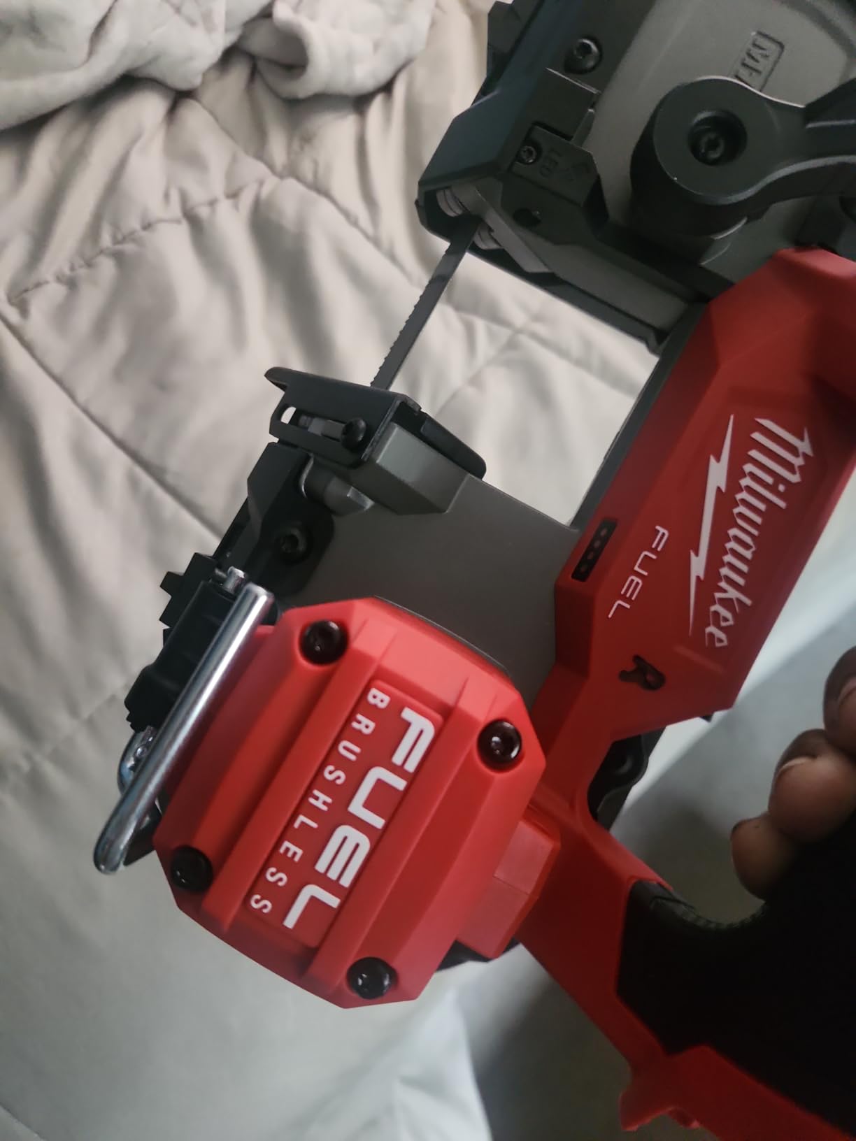 Milwaukee Electric M12 Fuel Compact Band Saw customer photo 2