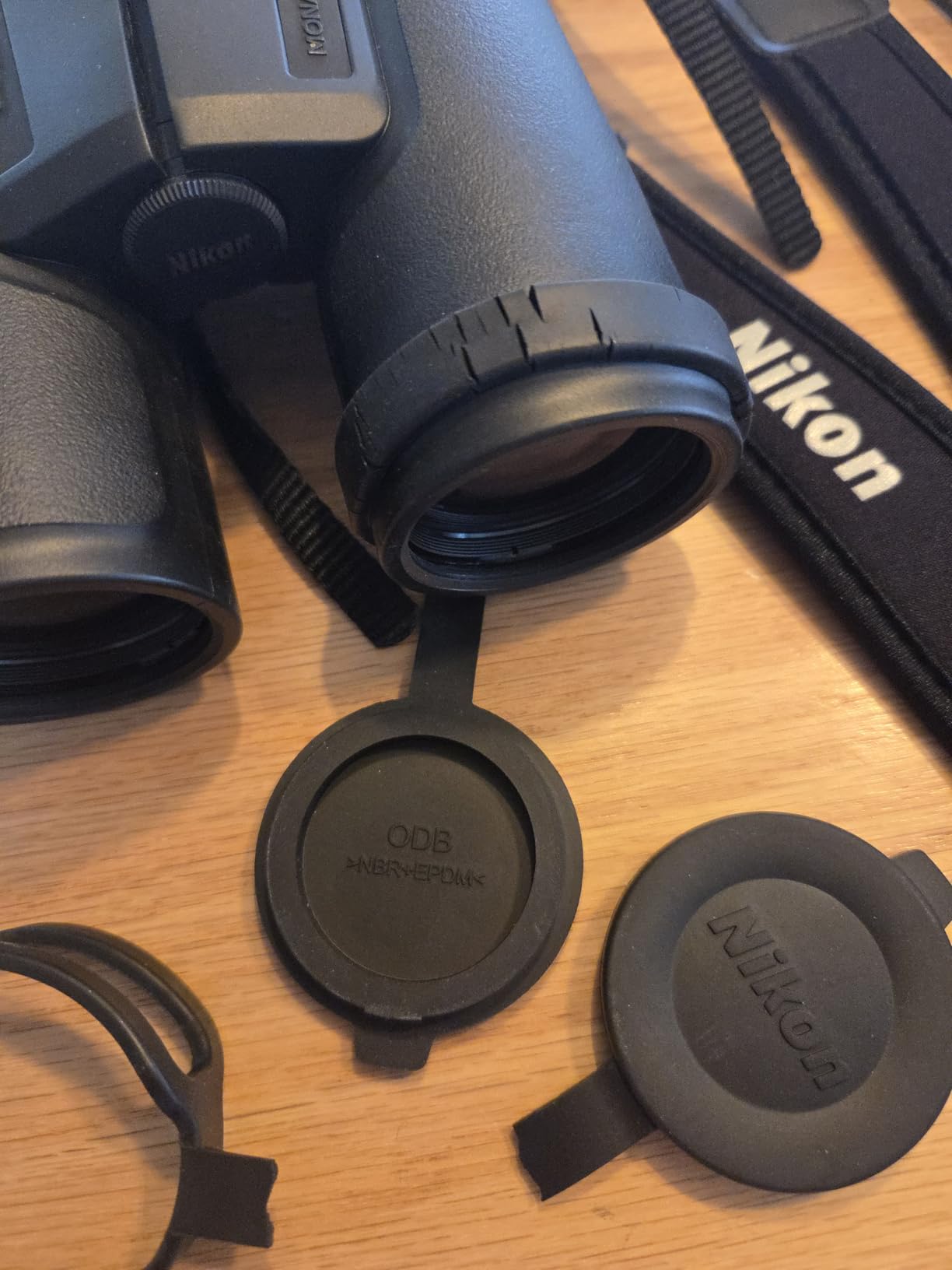 NIKON Monarch M5 Binoculars | Waterproof Fogproof ED Glass Optics with Dielectric Prism Coating | Bright High-Resolution Outdoor Binoculars for Birdwatching, Hiking & Wildlife, 8x42 | Long Eye Relief customer photo 2