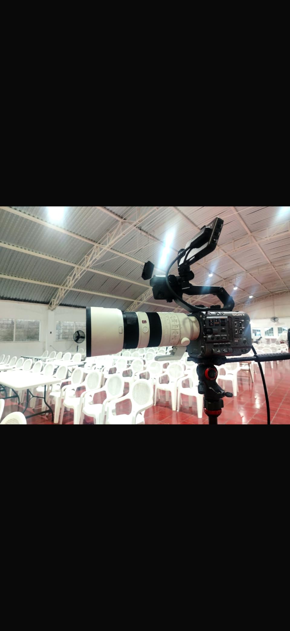 Sony FE 70-200mm F2.8 GM OSS II Full-Frame Zoom Lens | Constant-Aperture Telephoto Zoom G Master Lens (SEL70200GM2) customer photo 1