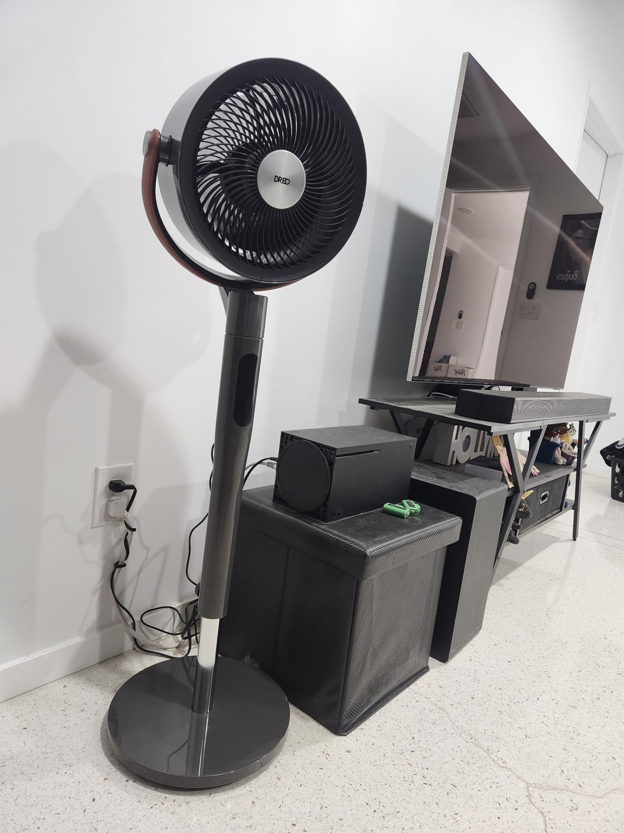 DREO Tower Fan for Bedroom, 42 Inch 120° Oscillating Fan, 20dB Quiet DC Motor, 28ft/s Velocity Bladeless Standing Fan with 12 Speeds, 4 Modes, 12H Timer Cooling Fans for Home, Living Room customer photo 1