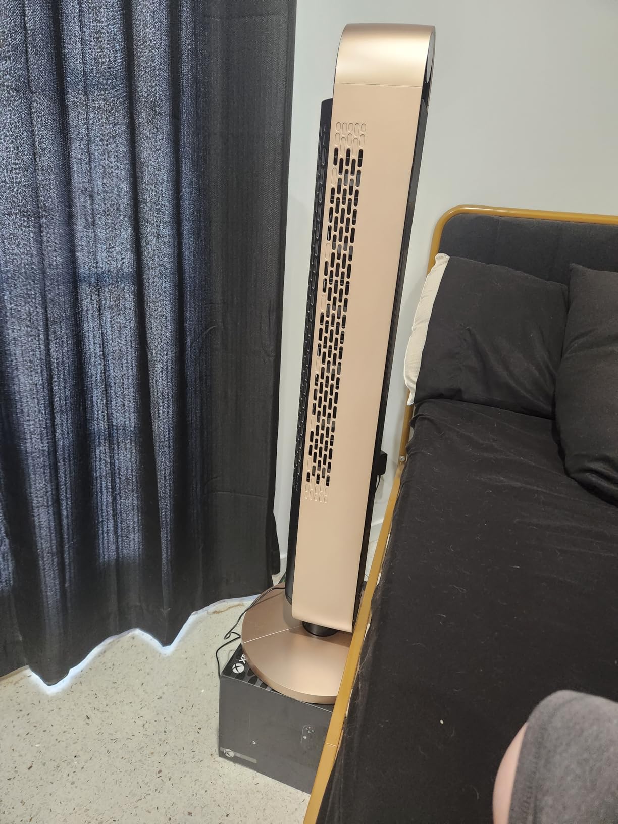 DREO Tower Fan for Bedroom, 42 Inch 120° Oscillating Fan, 20dB Quiet DC Motor, 28ft/s Velocity Bladeless Standing Fan with 12 Speeds, 4 Modes, 12H Timer Cooling Fans for Home, Living Room customer photo 2