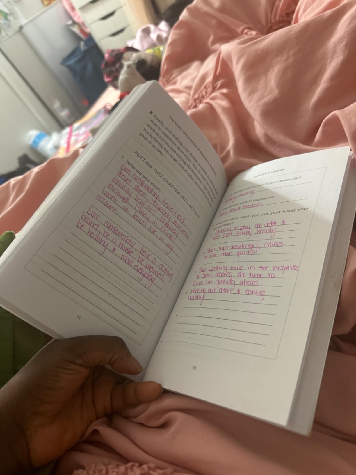 The Black Girl's Guide to Financial Freedom: Build Wealth, Retire Early, and Live the Life of Your Dreams customer photo 2