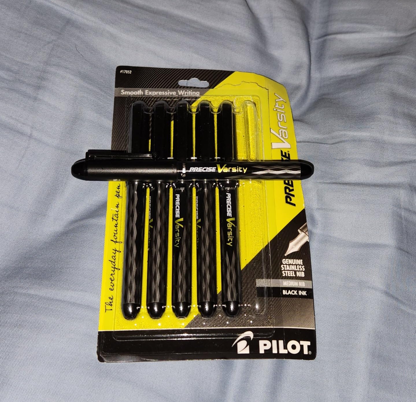 Pilot, Precise Varsity Pre-Filled Fountain Pens, Medium Point 1 mm Stainless Steel Nib, Black/Blue, 6-Pack customer photo 2